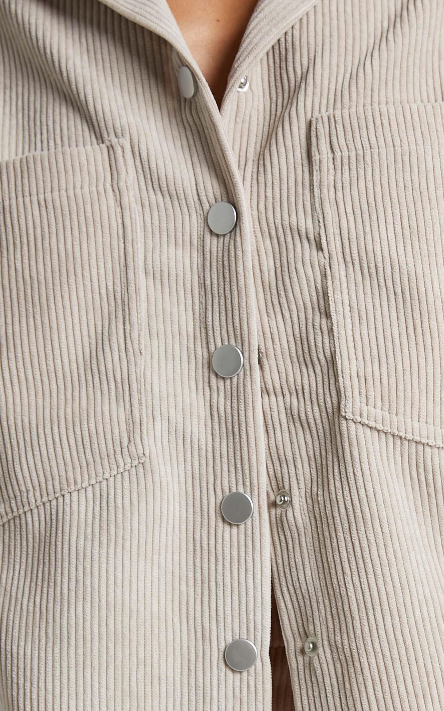 Hillevi Shacket - Corduroy Shacket in Beige