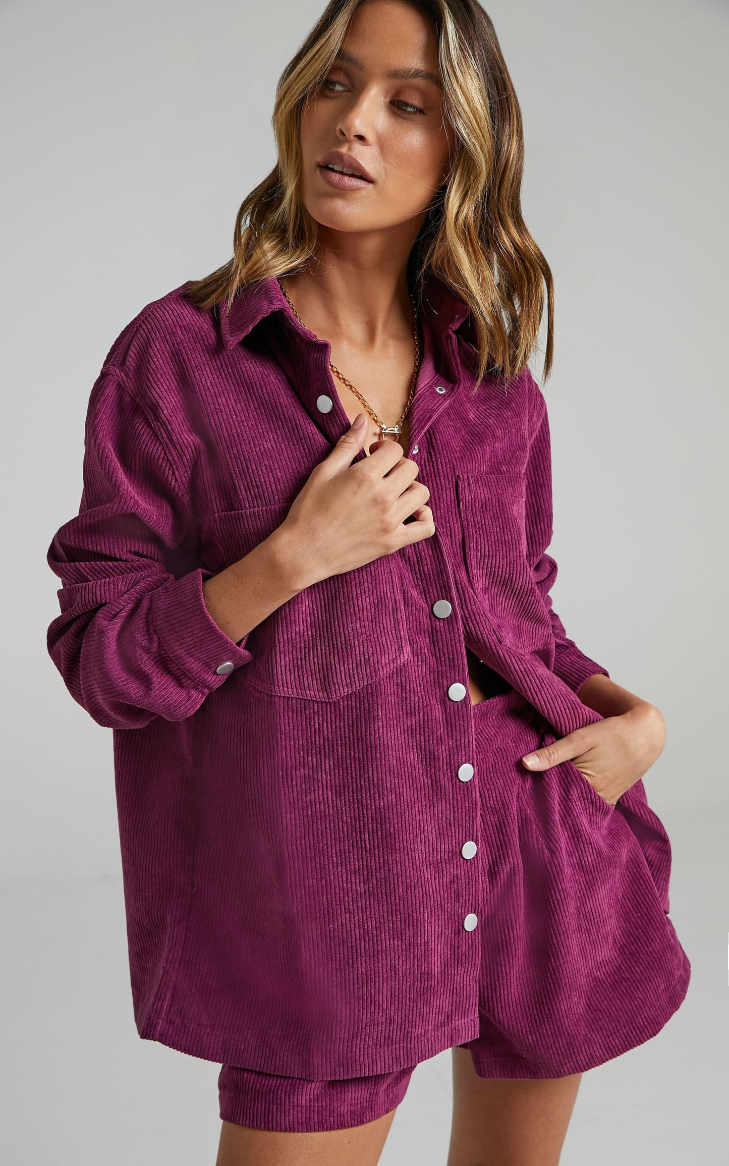 Hillevi Shacket - Corduroy Shacket in Mulberry
