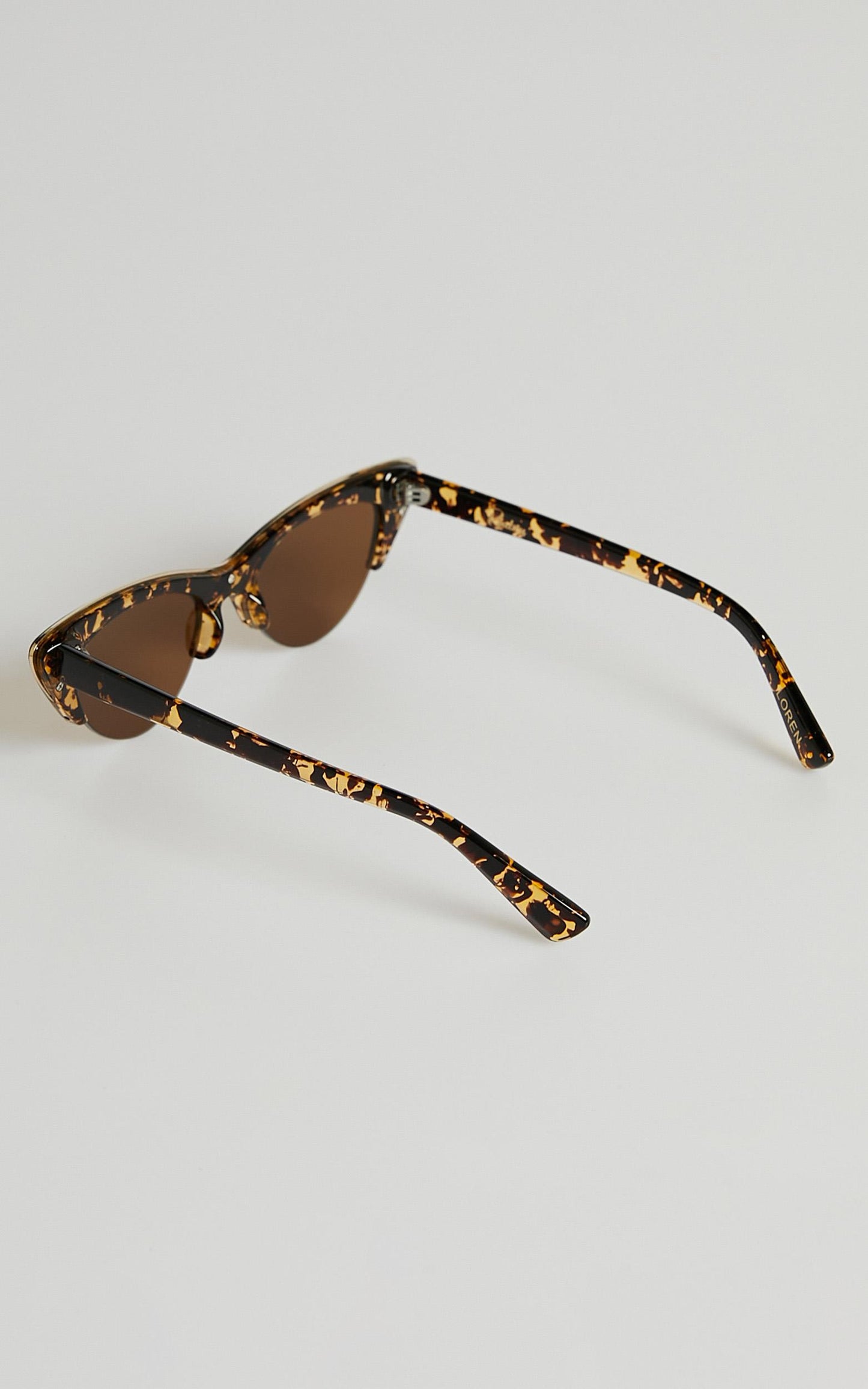 Reality Eyewear - Loren Sunglasses in Honey Turtle
