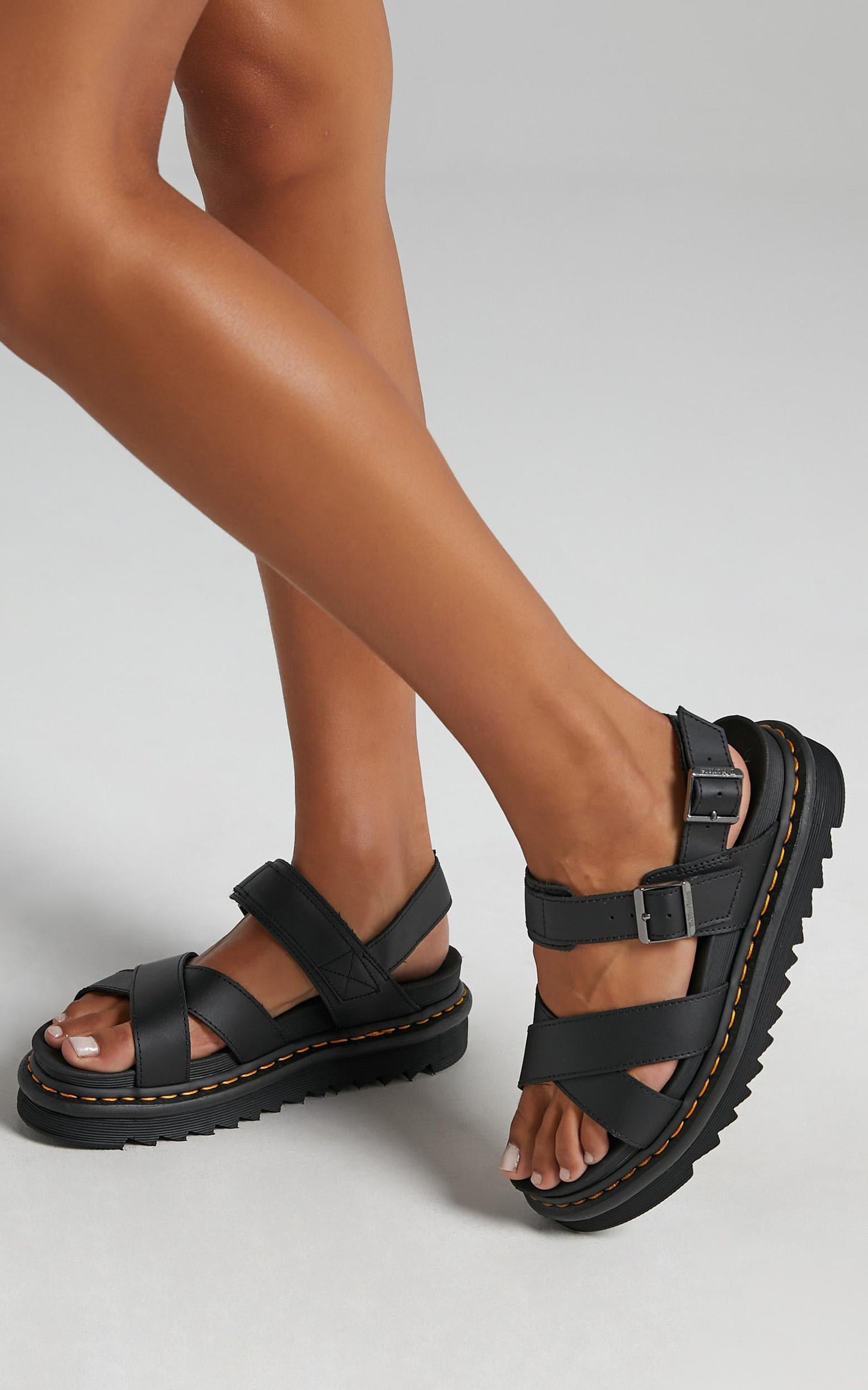 Dr. Martens - Voss II Sandal in Black Hydro