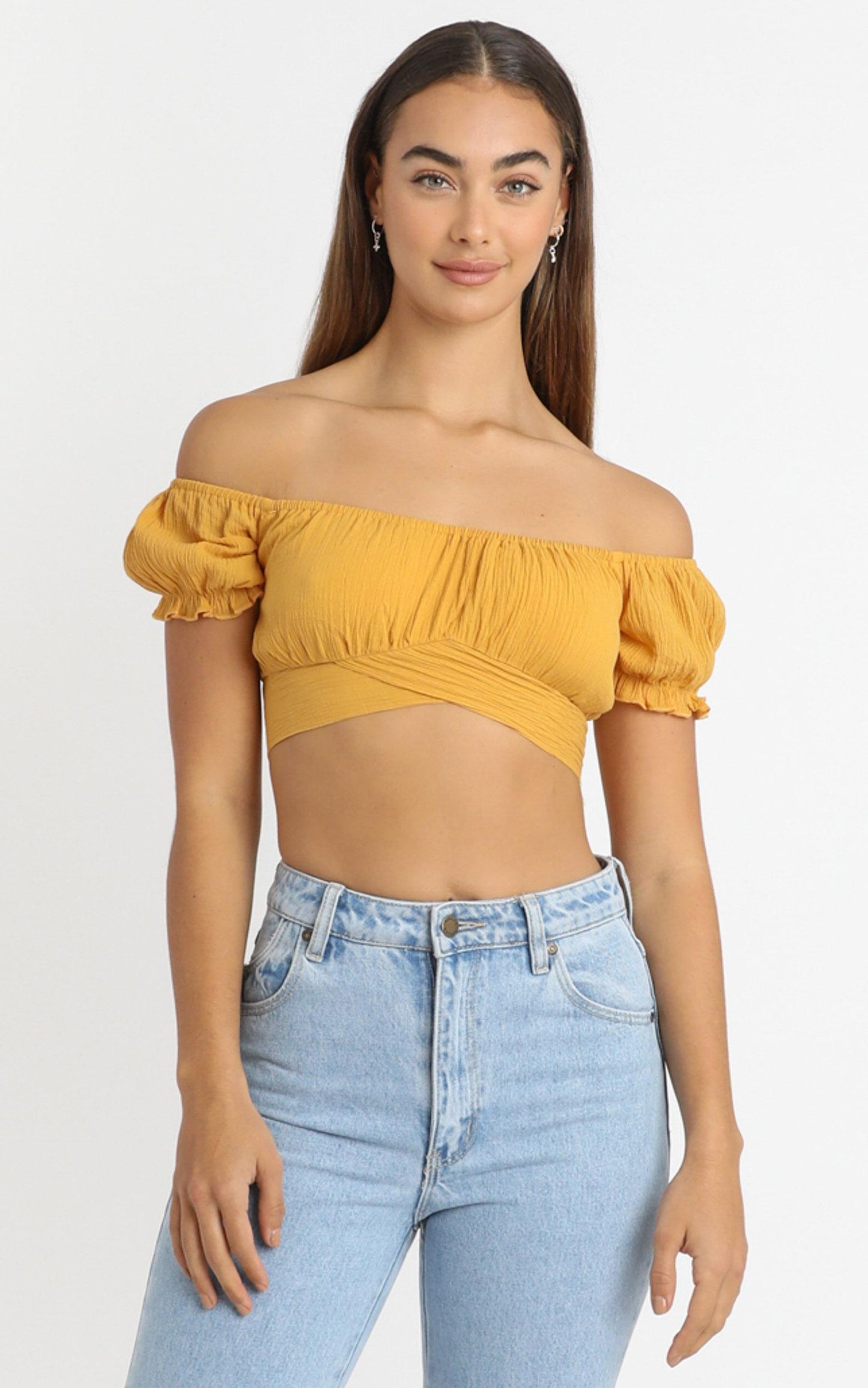 I Know You Top in mustard linen look