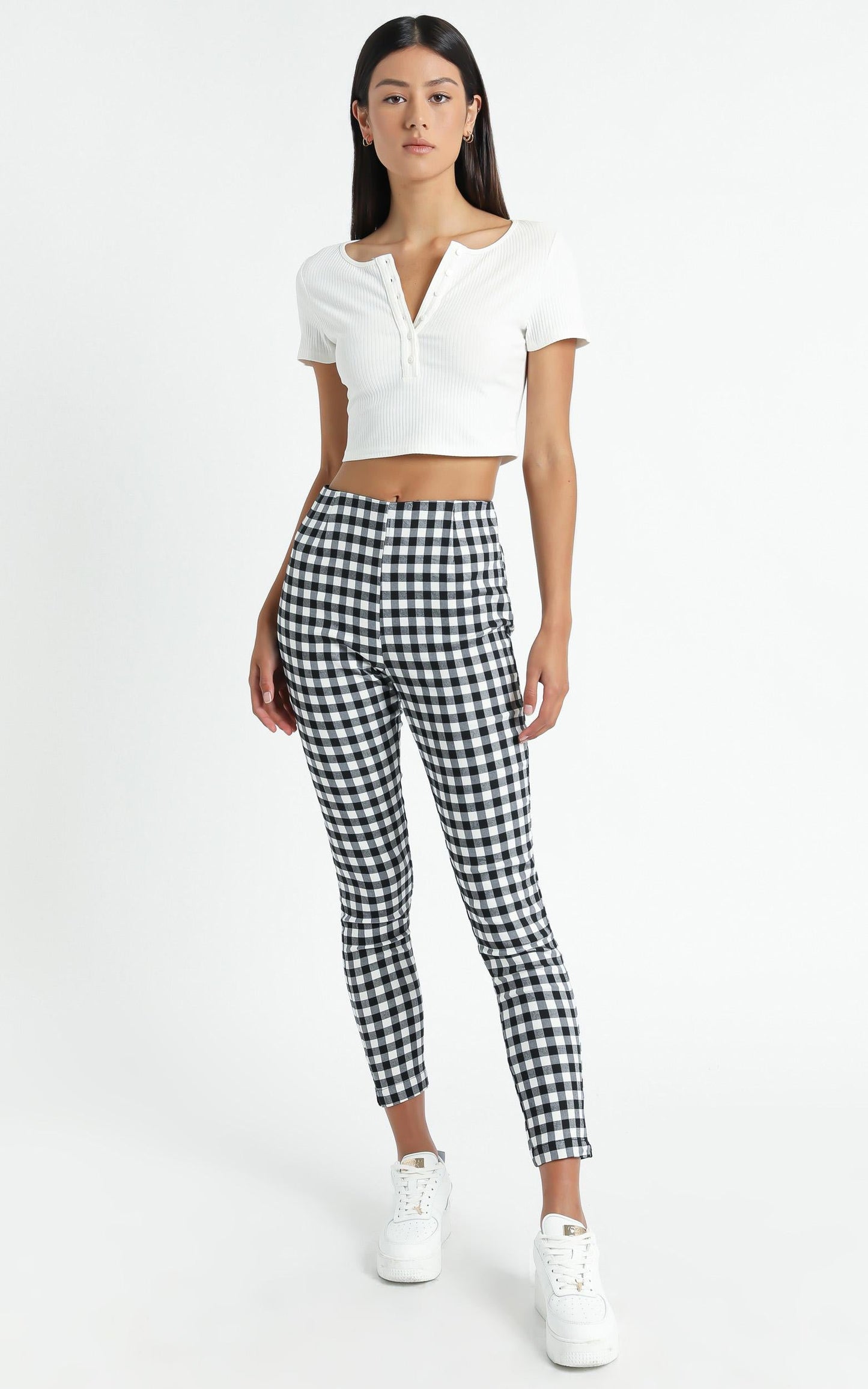 Indecisive Top in White