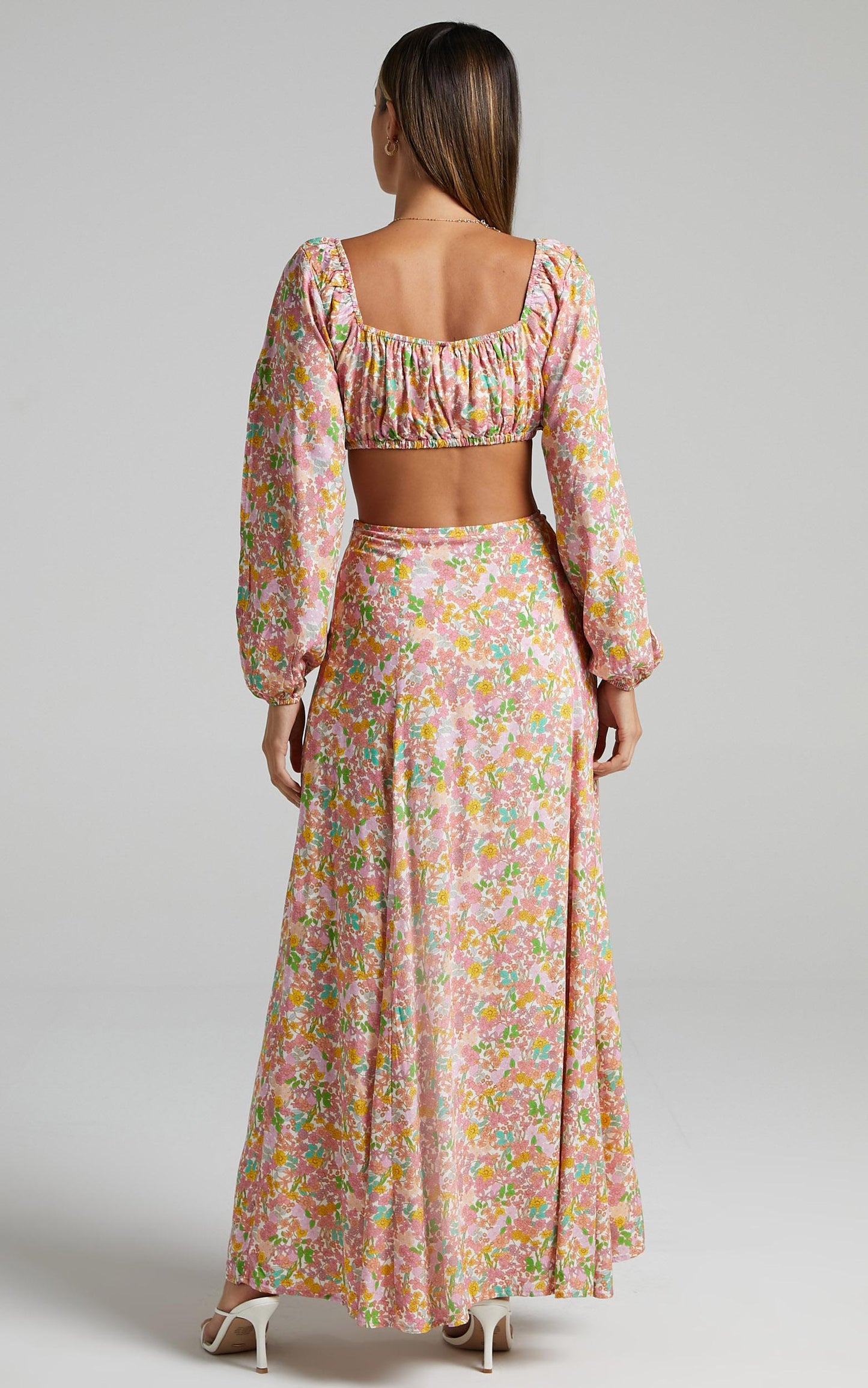India Two Piece Set in Flower Field