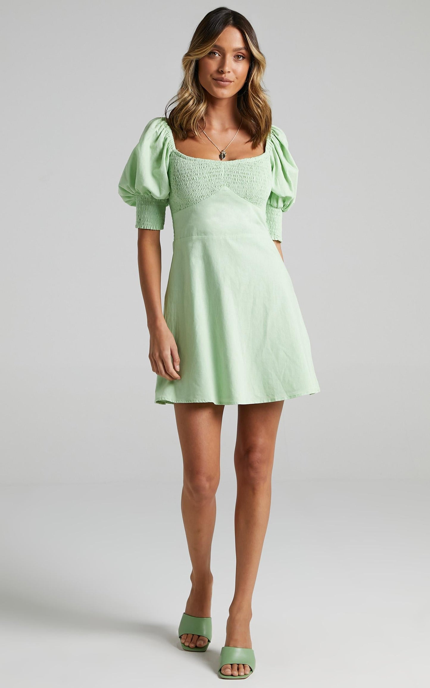 Invidia Dress in Apple Green
