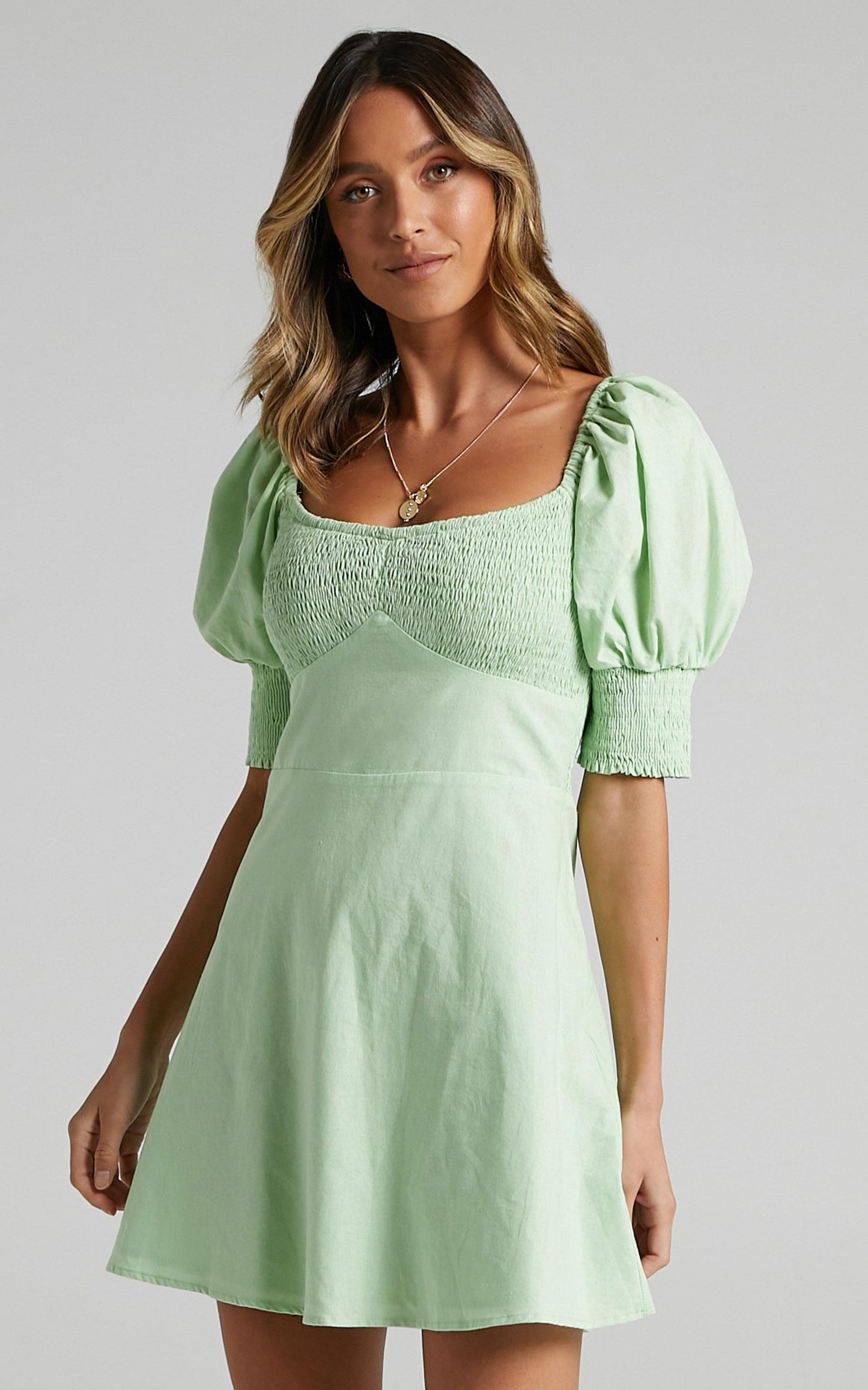 Invidia Dress in Apple Green