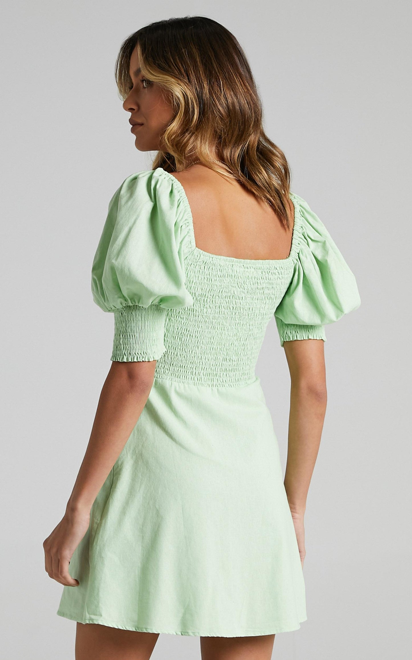 Invidia Dress in Apple Green