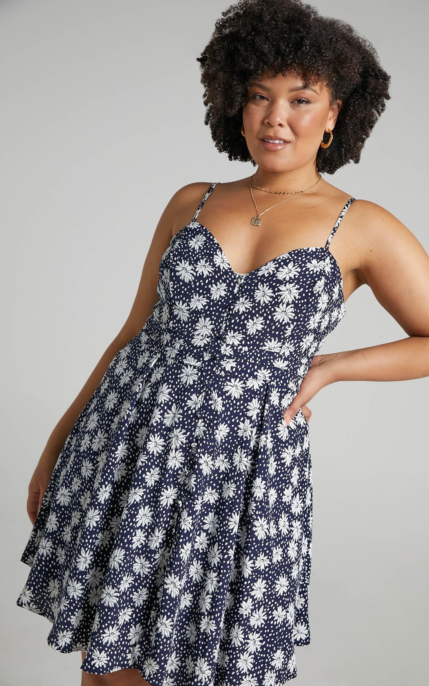 Island In The Sun Dress in Navy Floral
