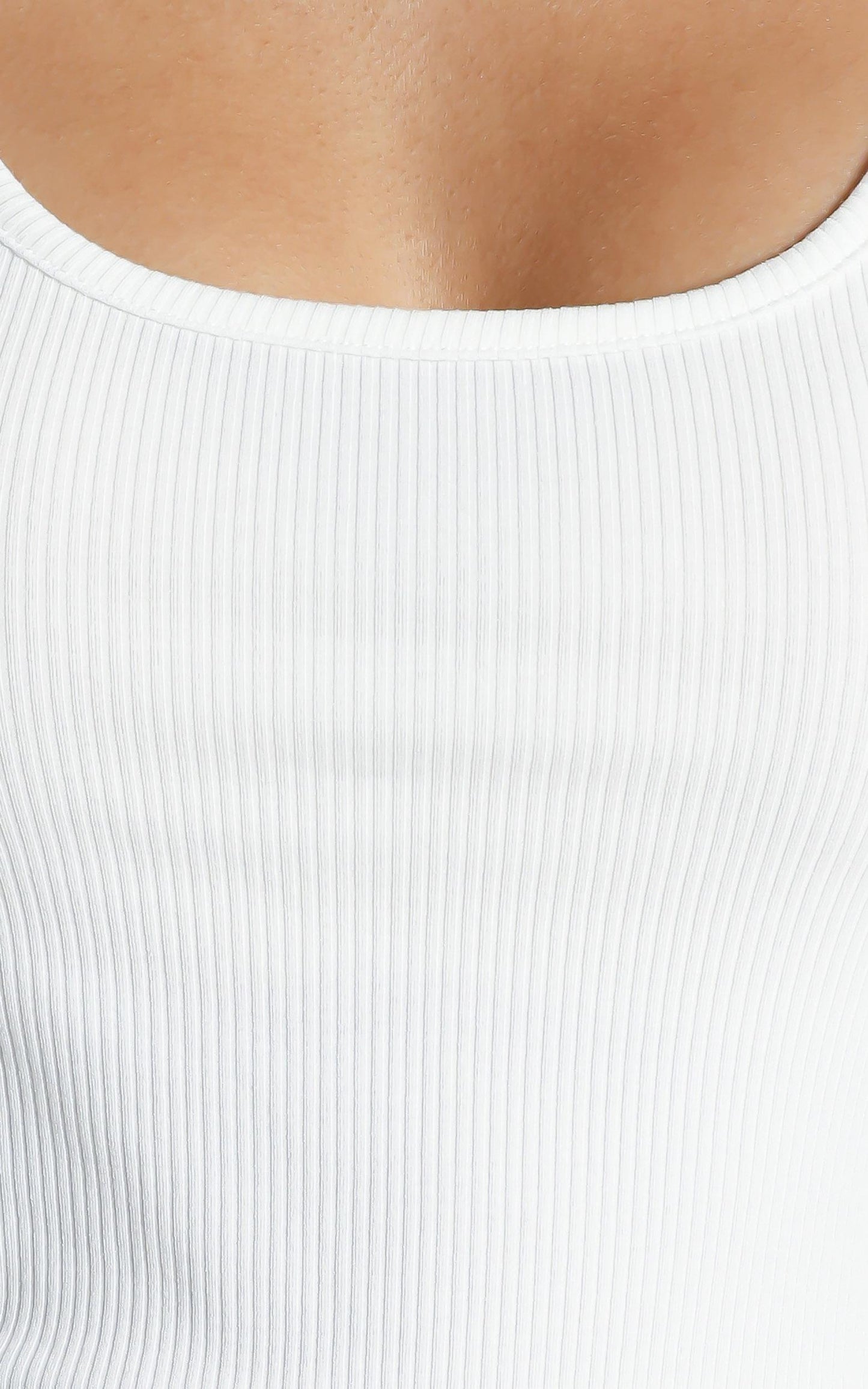 Jamarni Cami in White