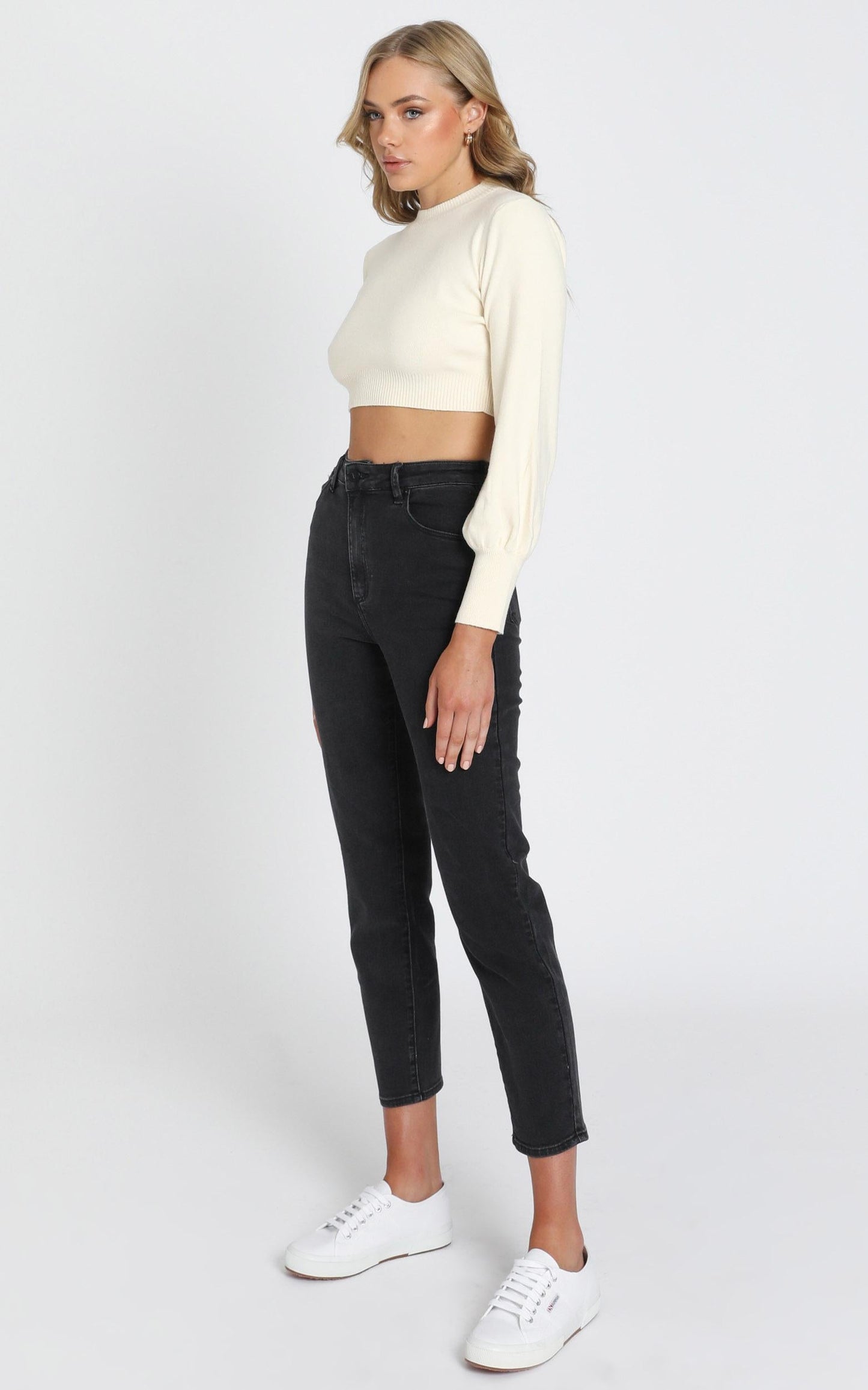 Jeni Cropped Knit Jumper in Beige