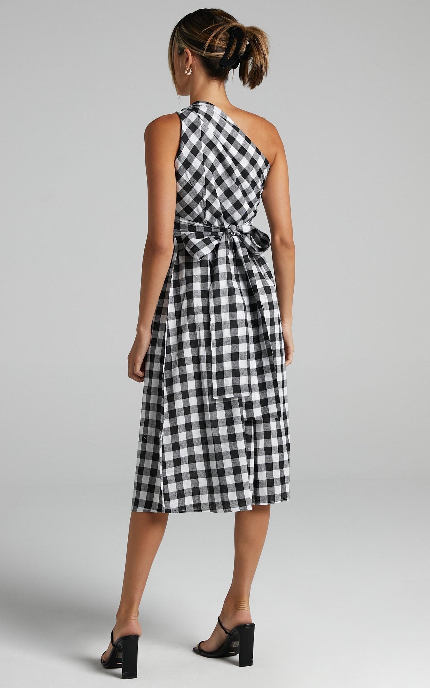 Lakeyn Dress in Black Gingham