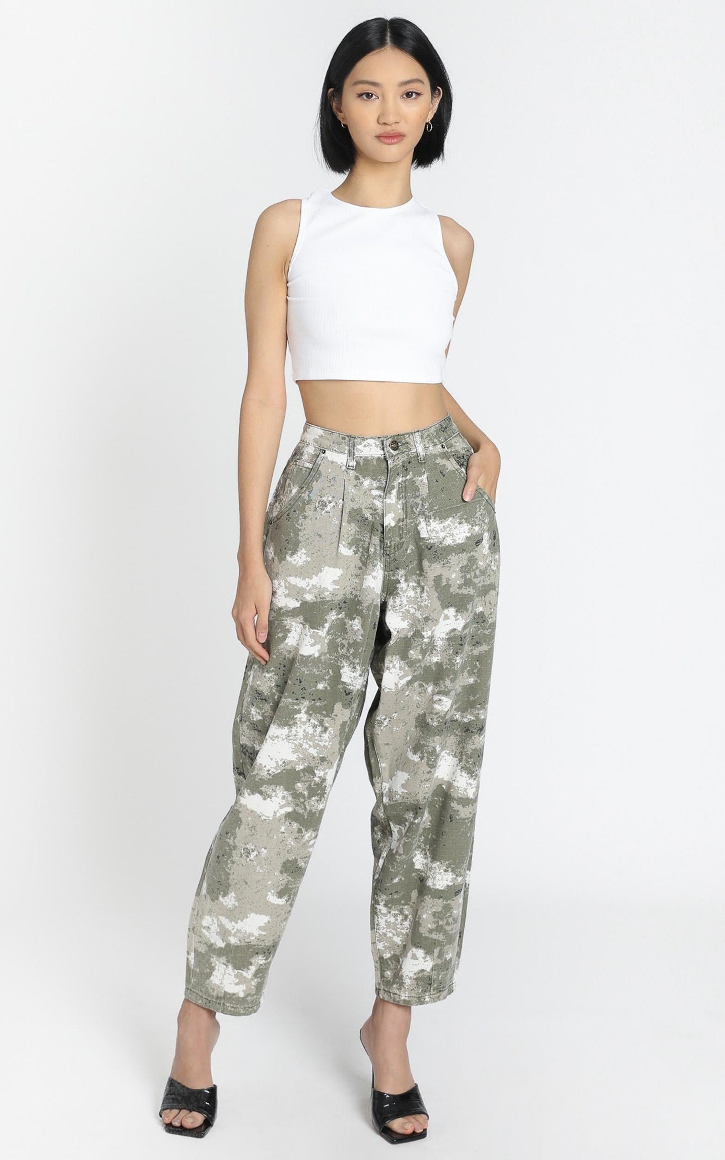 Lioness - On My Way Denim Jeans in Green Camo