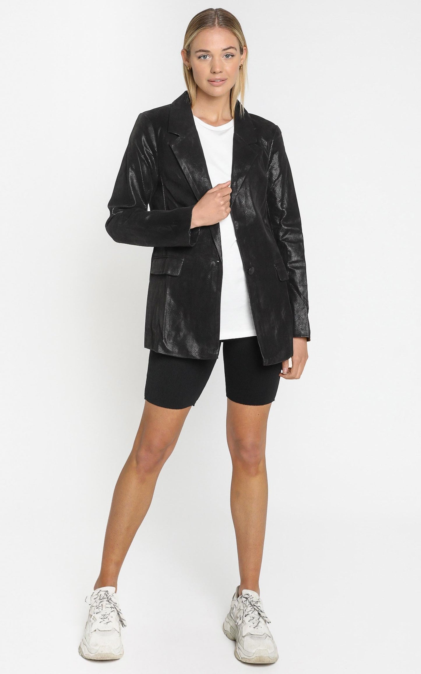 Lioness - The West Village Blazer in Black