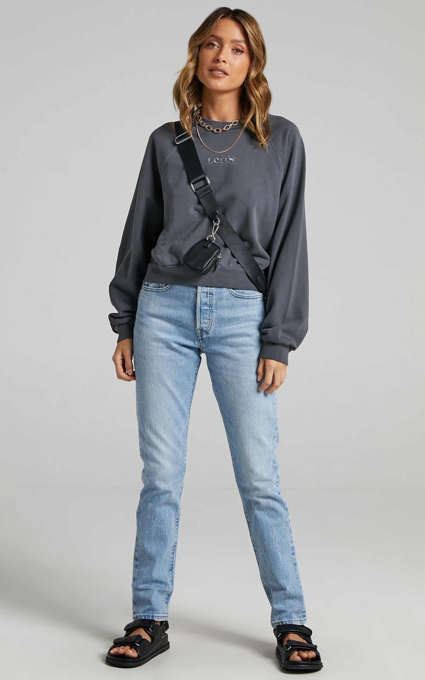 Levi's - Vintage Raglan Jumper in Blackened Pearl