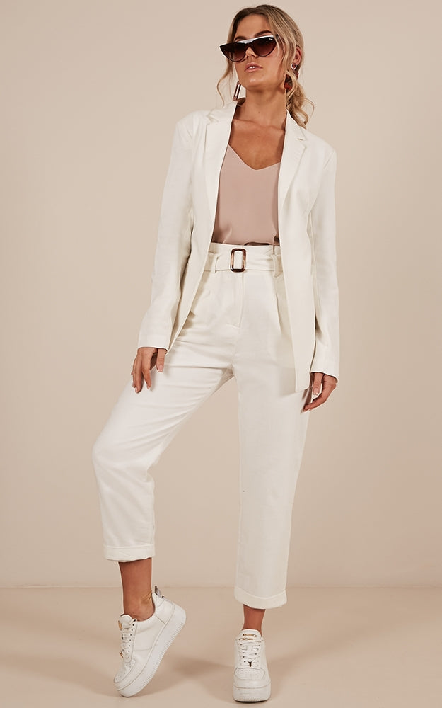 Note Taker Pants In White