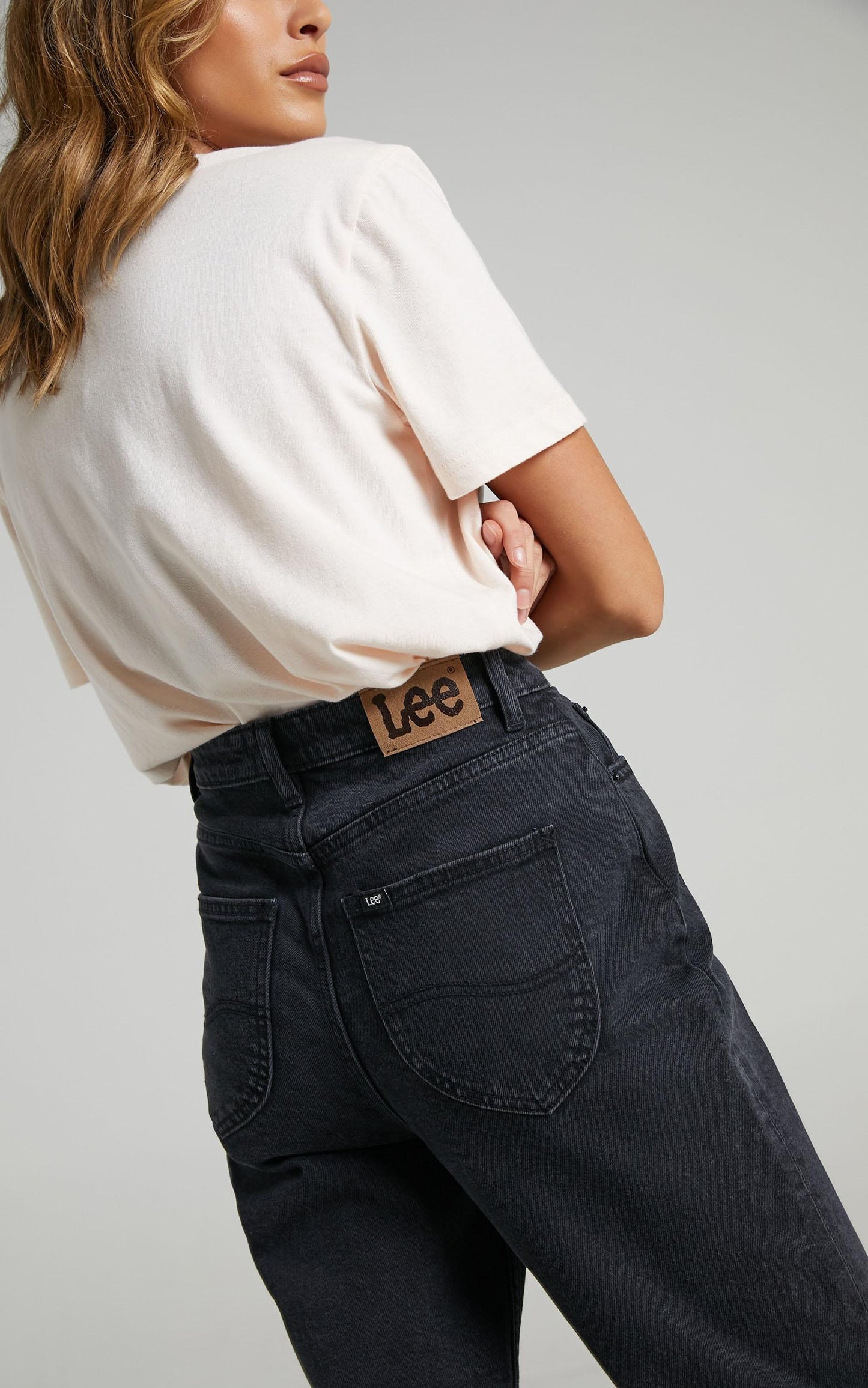 Lee - High Mom Jeans in Bias Black