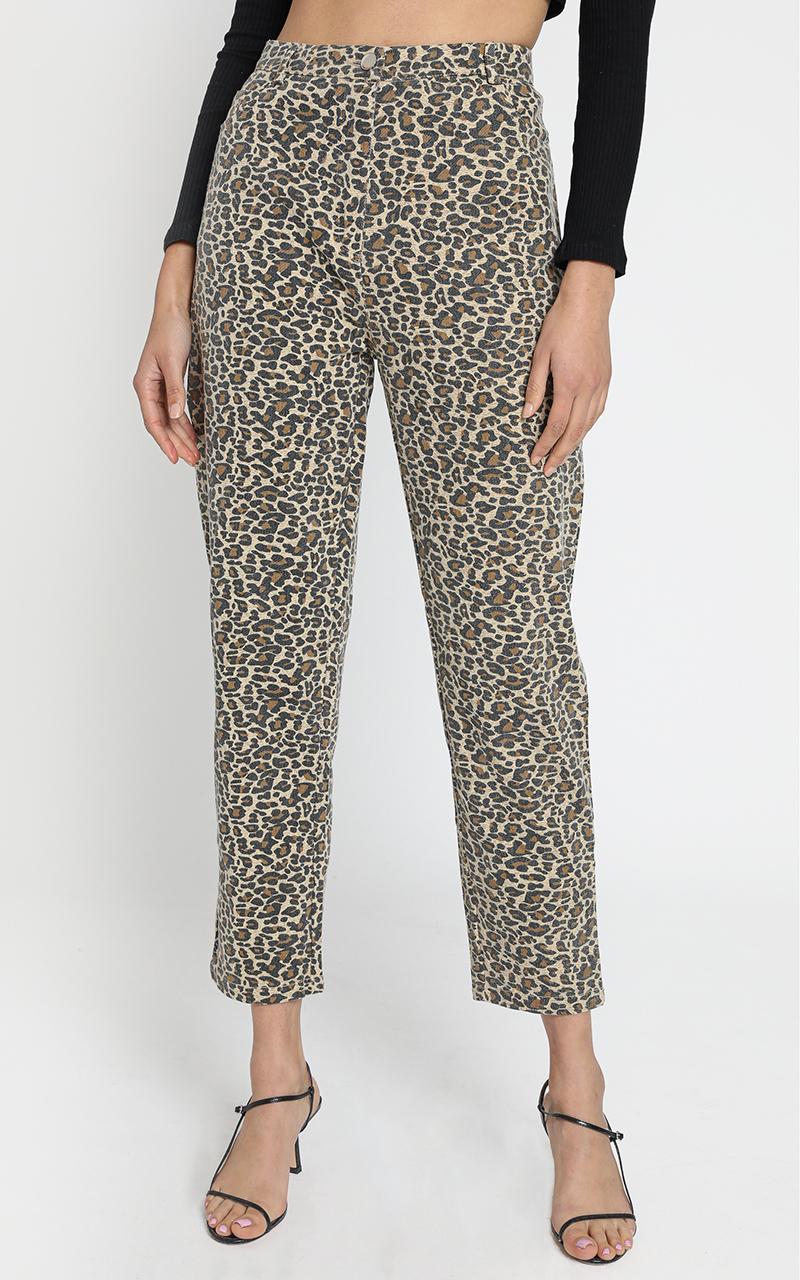 Back It Up MOM Jeans in Leopard