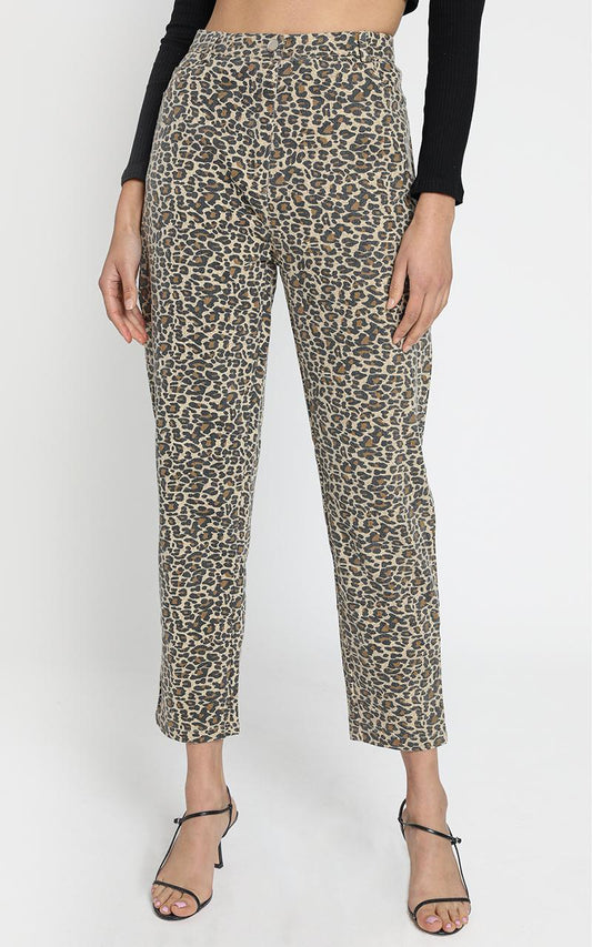 Back It Up MOM Jeans in Leopard
