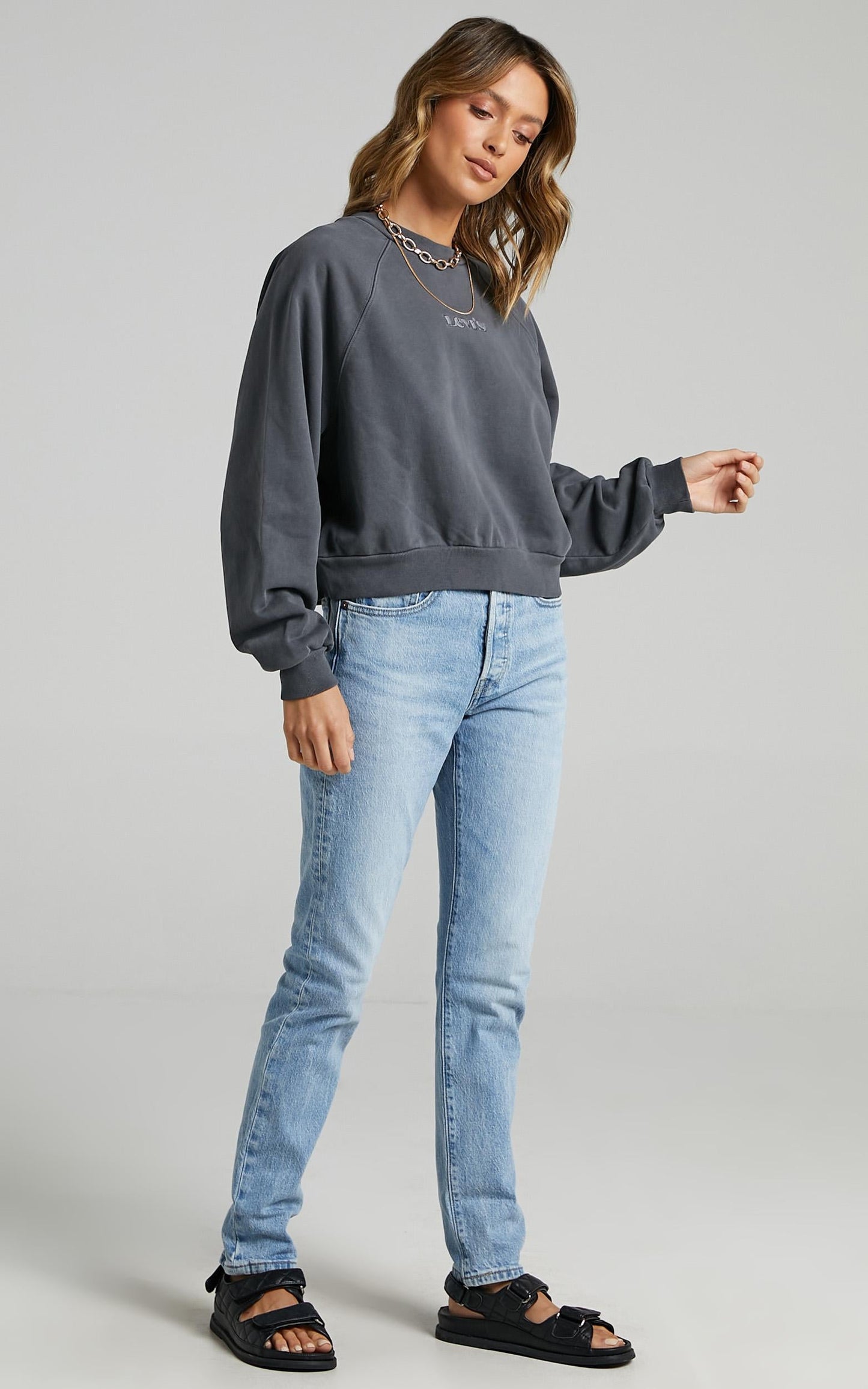 Levi's - Vintage Raglan Jumper in Blackened Pearl