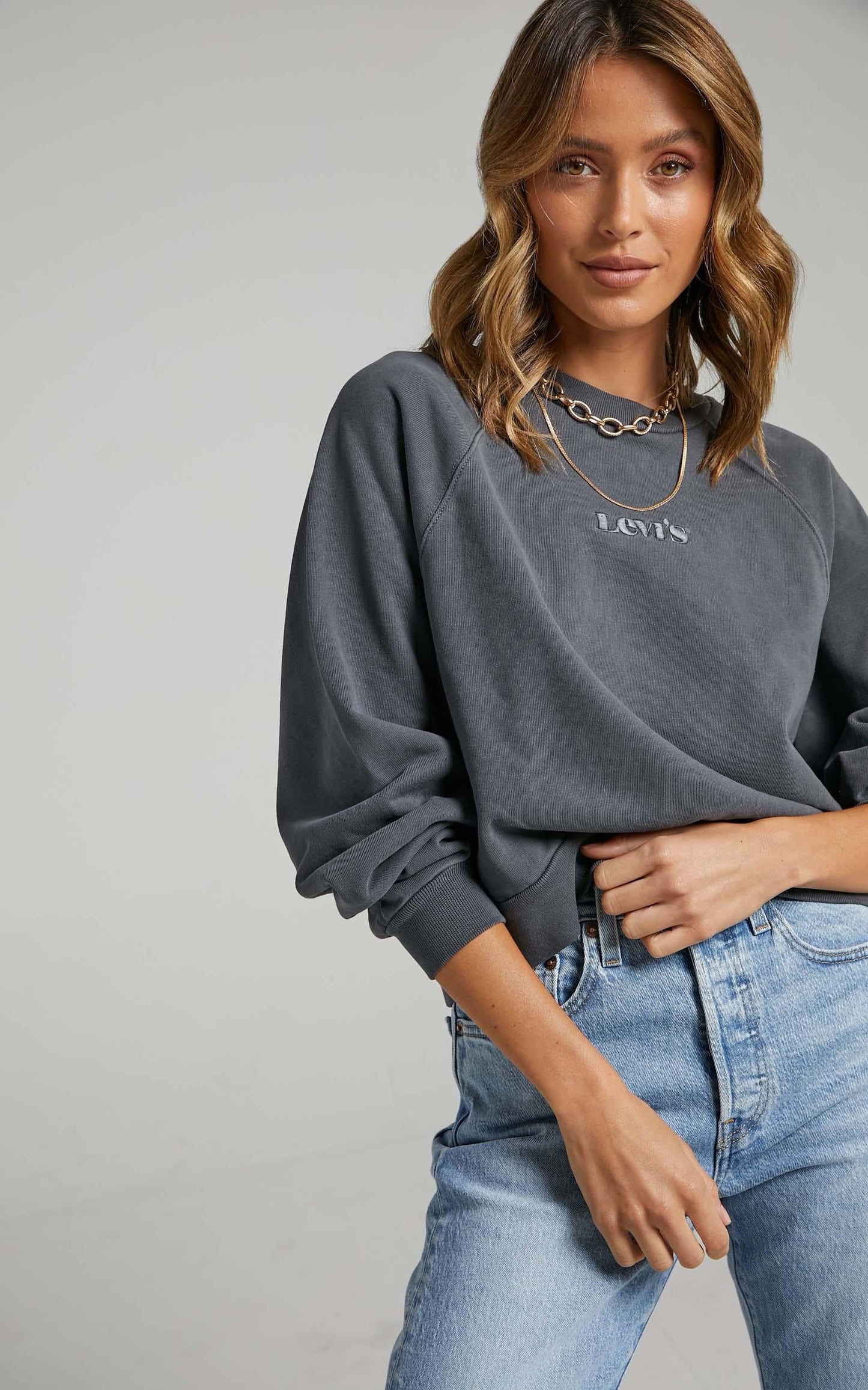 Levi's - Vintage Raglan Jumper in Blackened Pearl