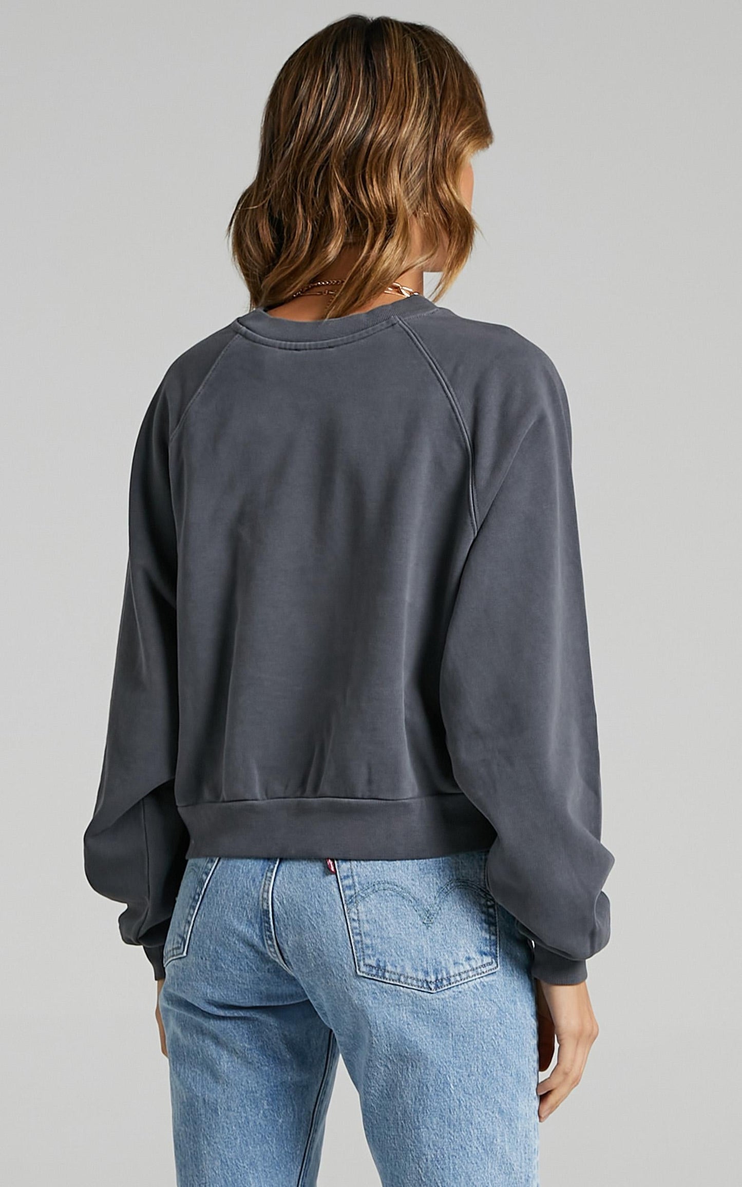 Levi's - Vintage Raglan Jumper in Blackened Pearl