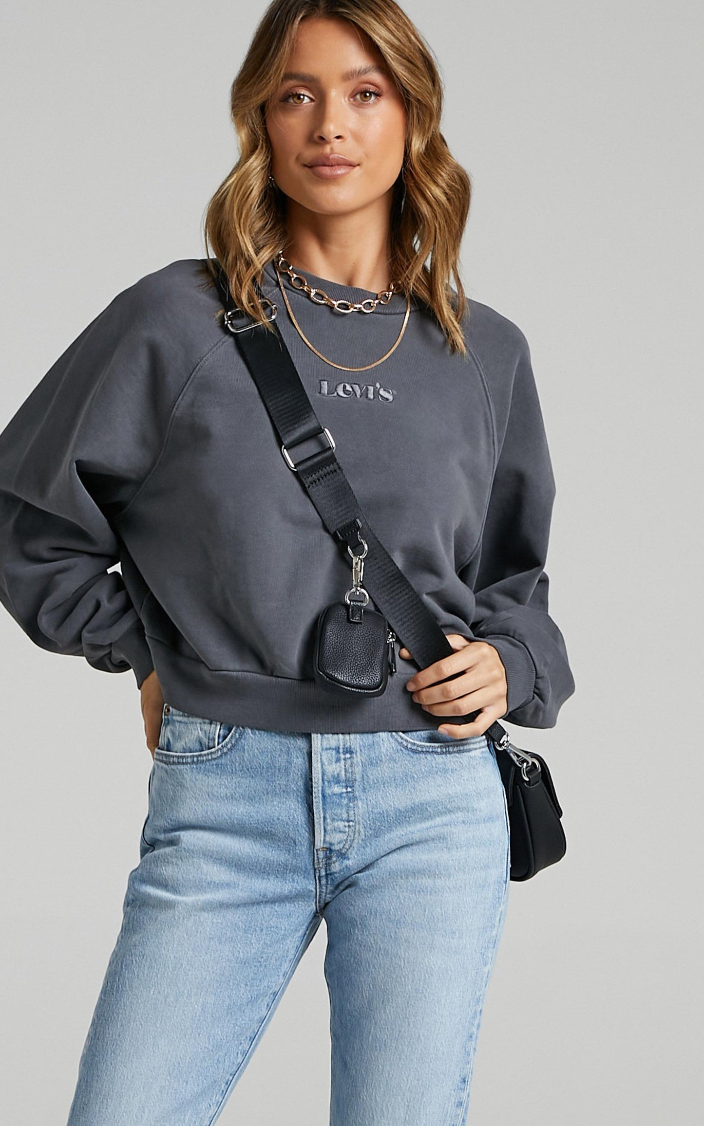 Levi's - Vintage Raglan Jumper in Blackened Pearl