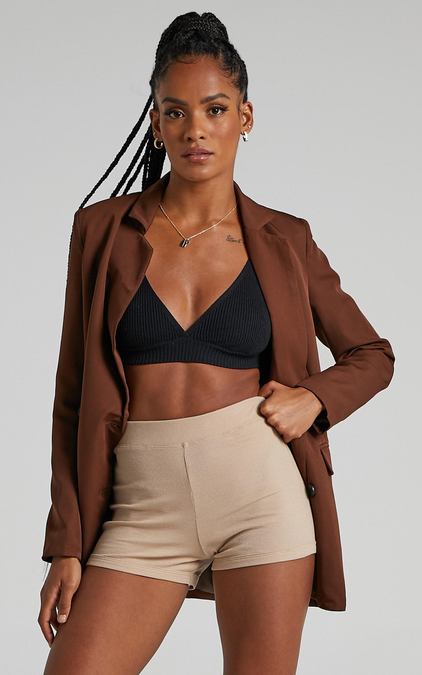 Llani Shorts in Beige