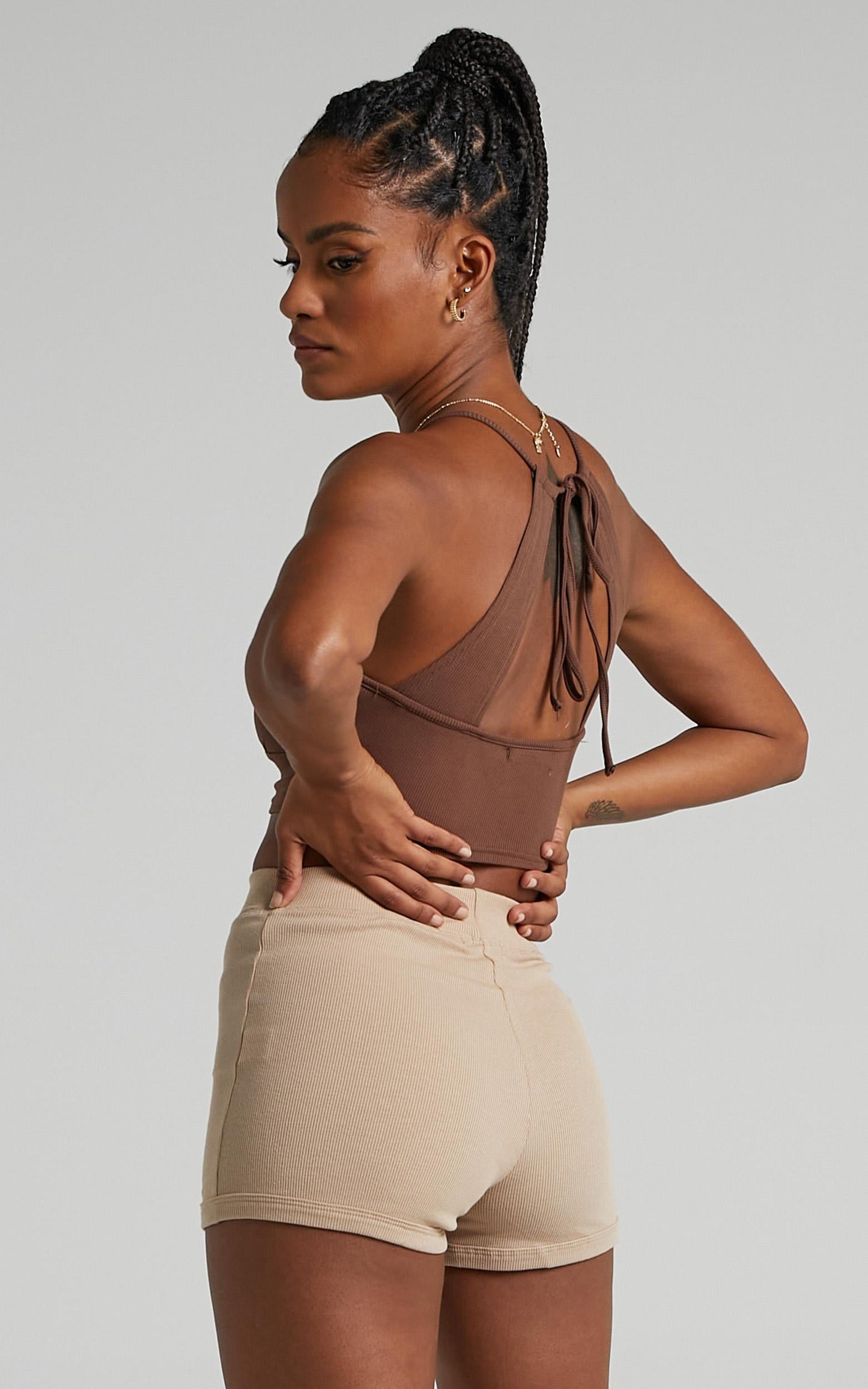 Llani Shorts in Beige