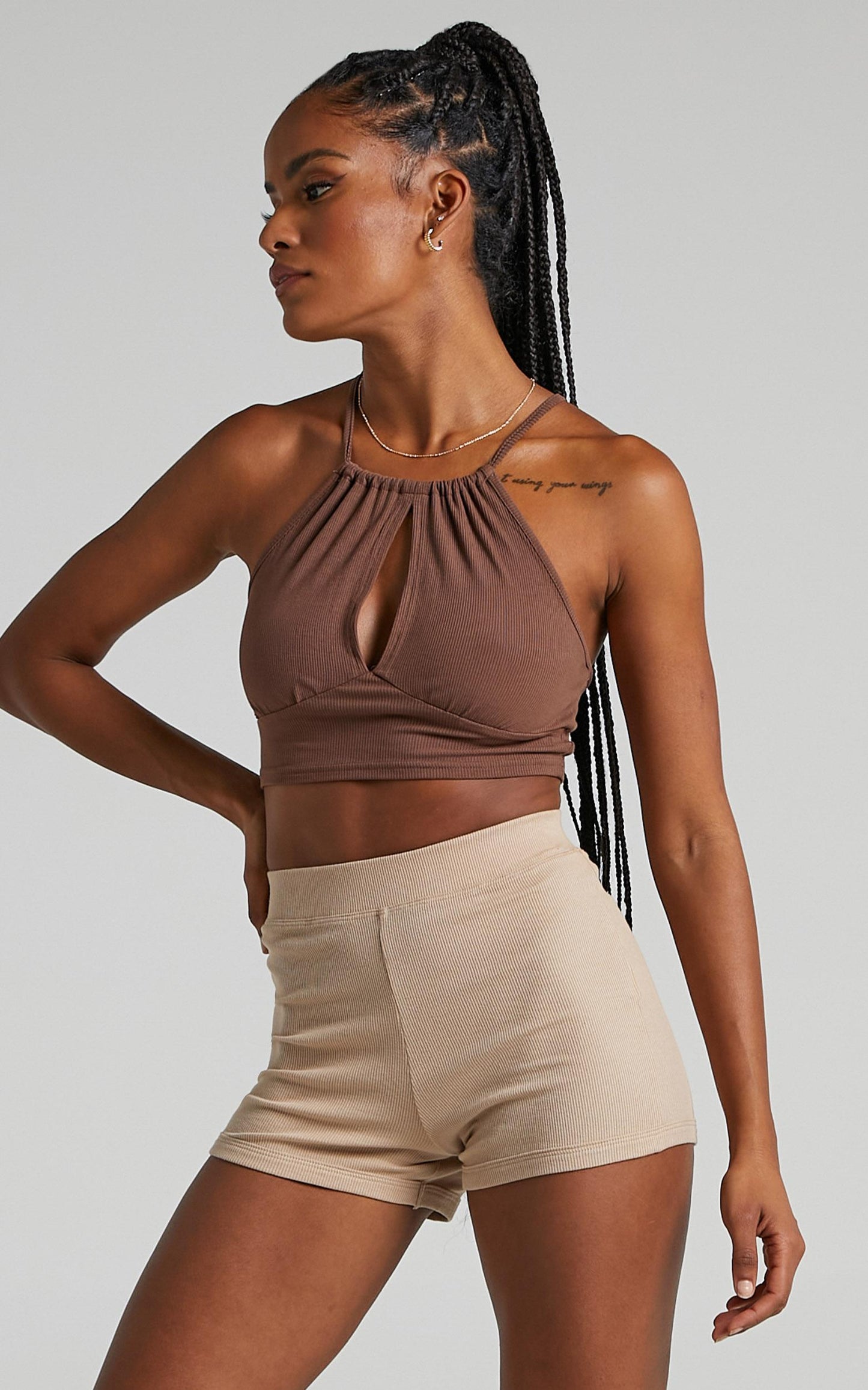 Llani Shorts in Beige