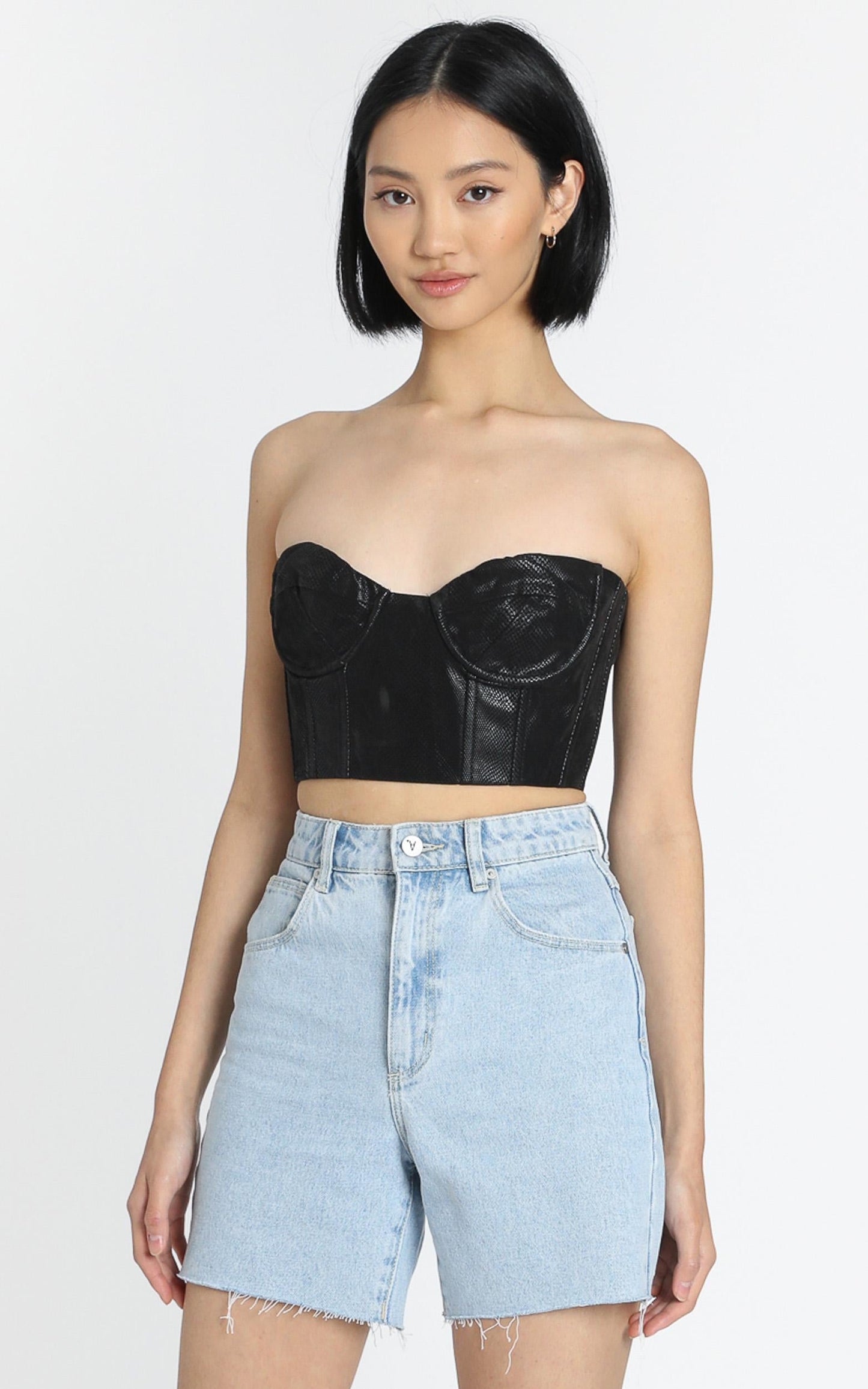 Lioness - Here Comes Trouble Crop Top in Black