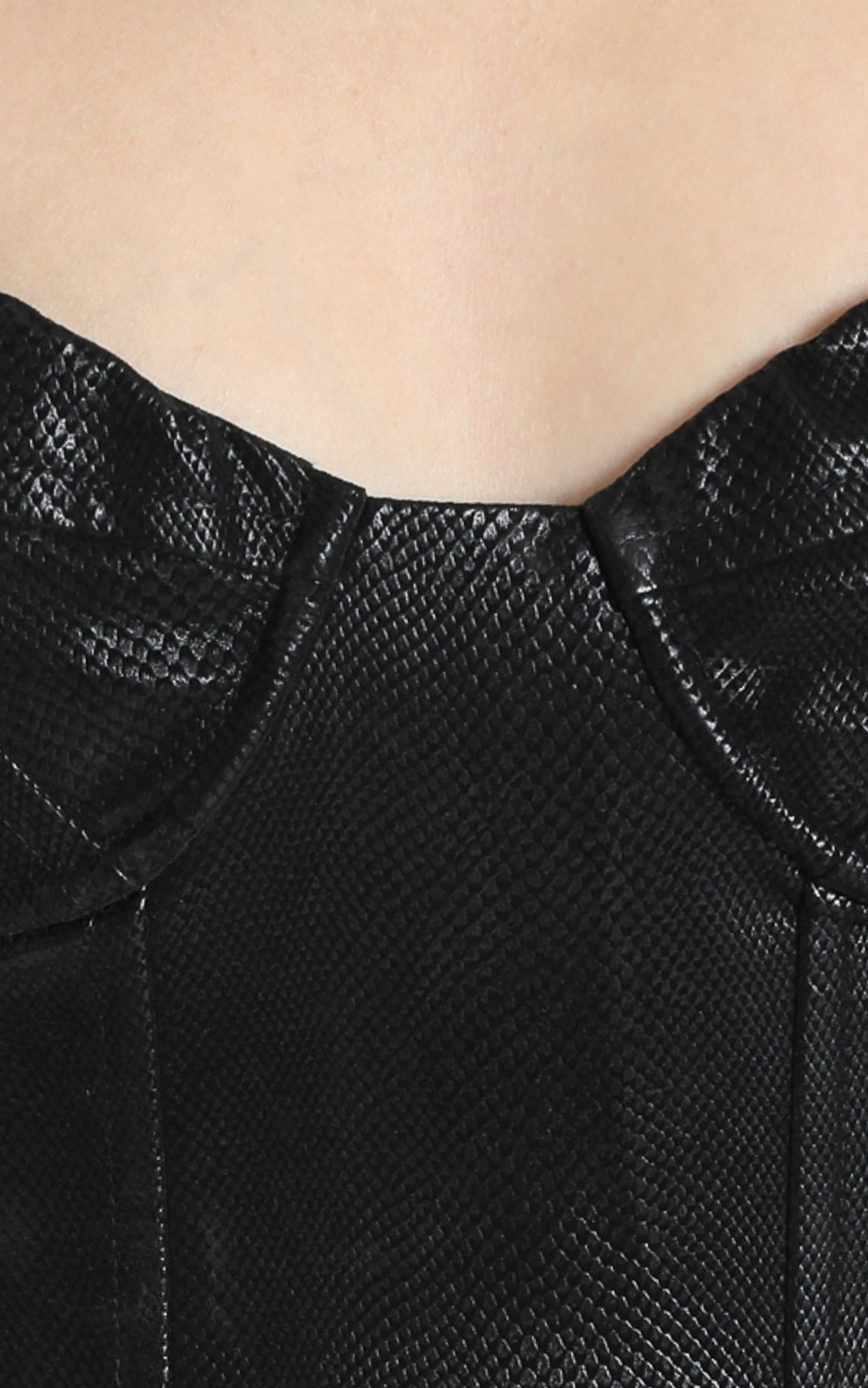Lioness - Here Comes Trouble Crop Top in Black