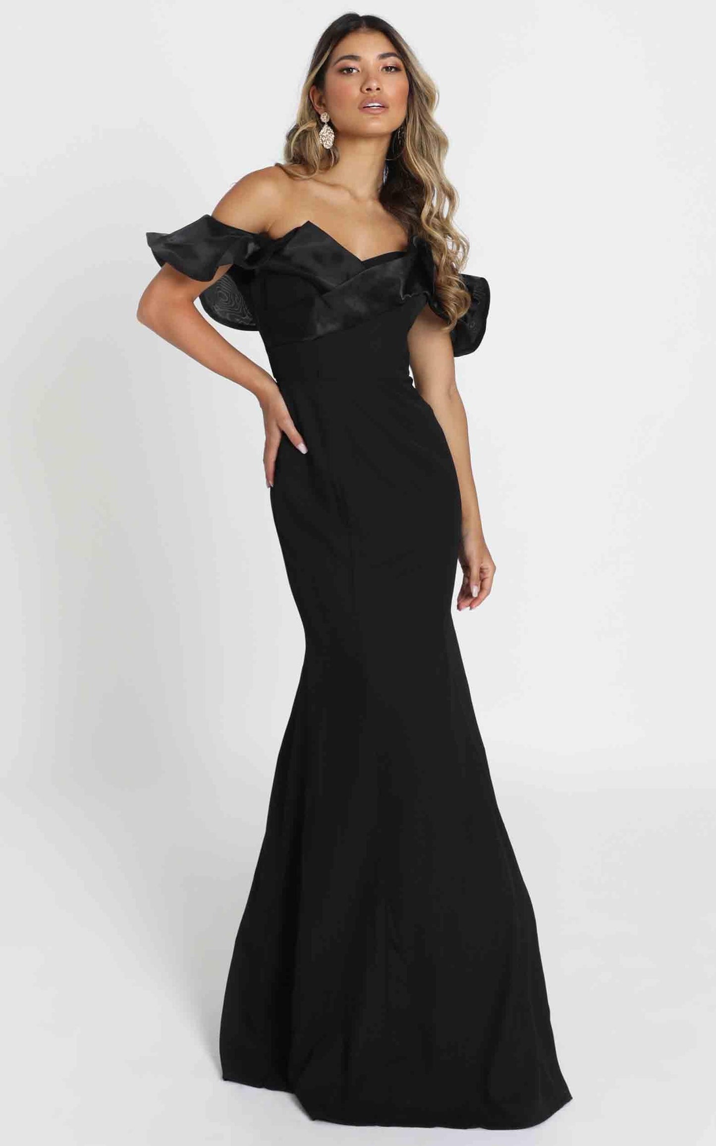 Madelyn Maxi Dress In Black