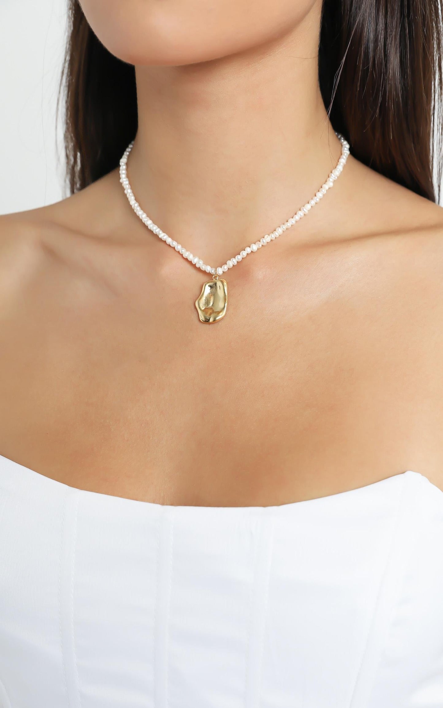 Jolie & Deen - Martina Pearl Necklace in Gold