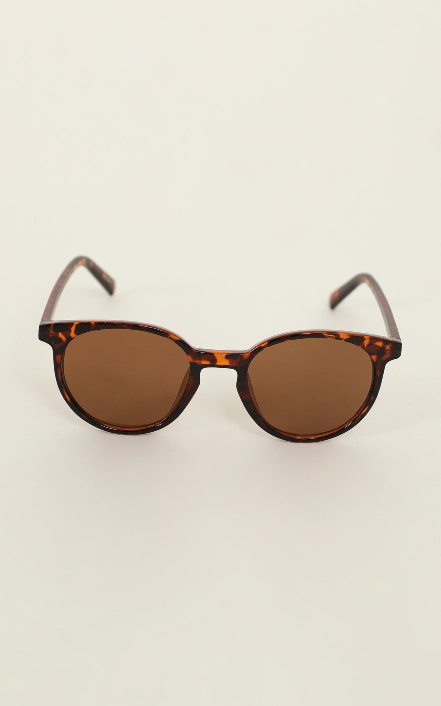 MinkPink - Breeze Sunglasses In Tort