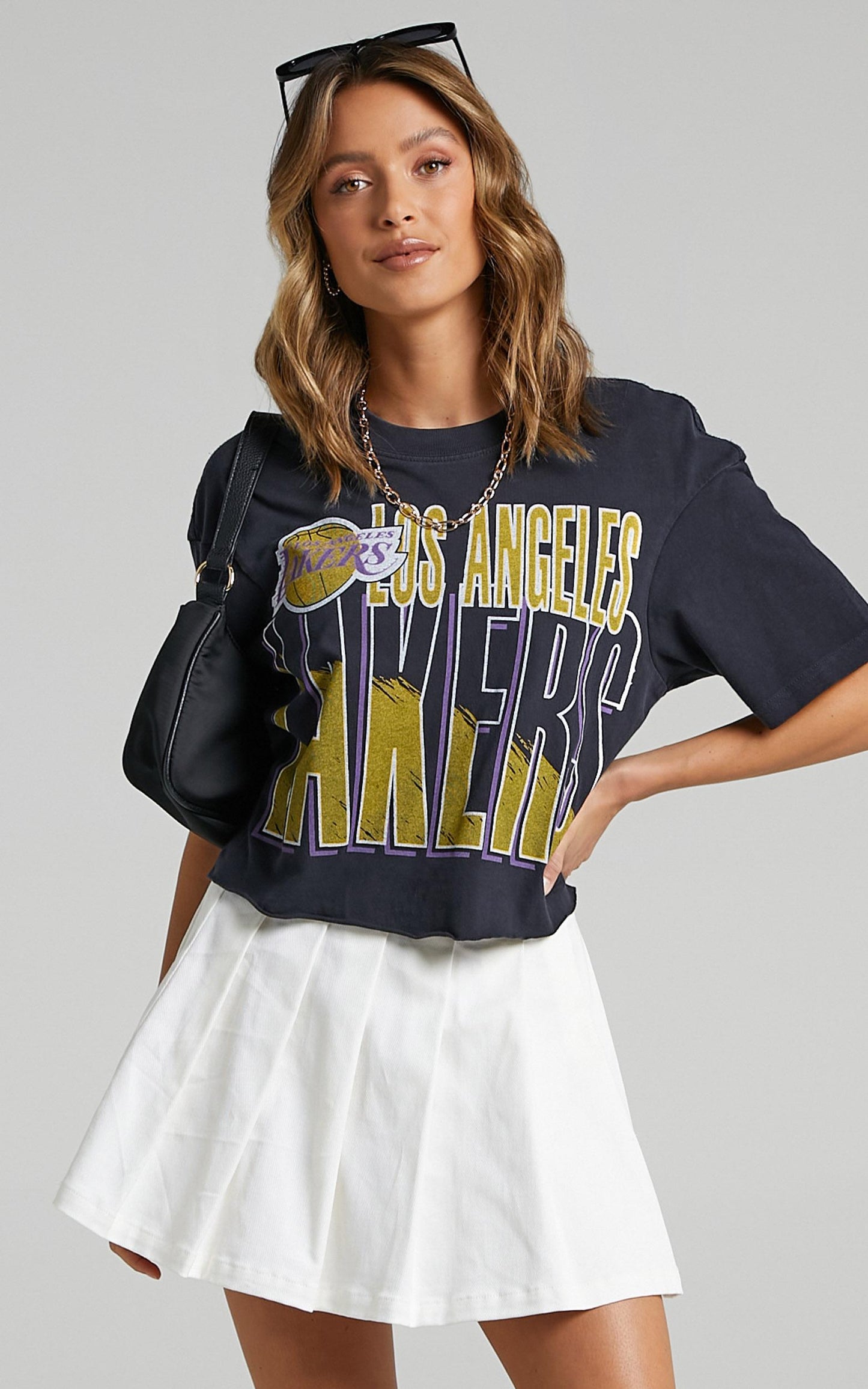 Mitchell & Ness - Chop Vintage Scribble Tee Lakers in Faded Black