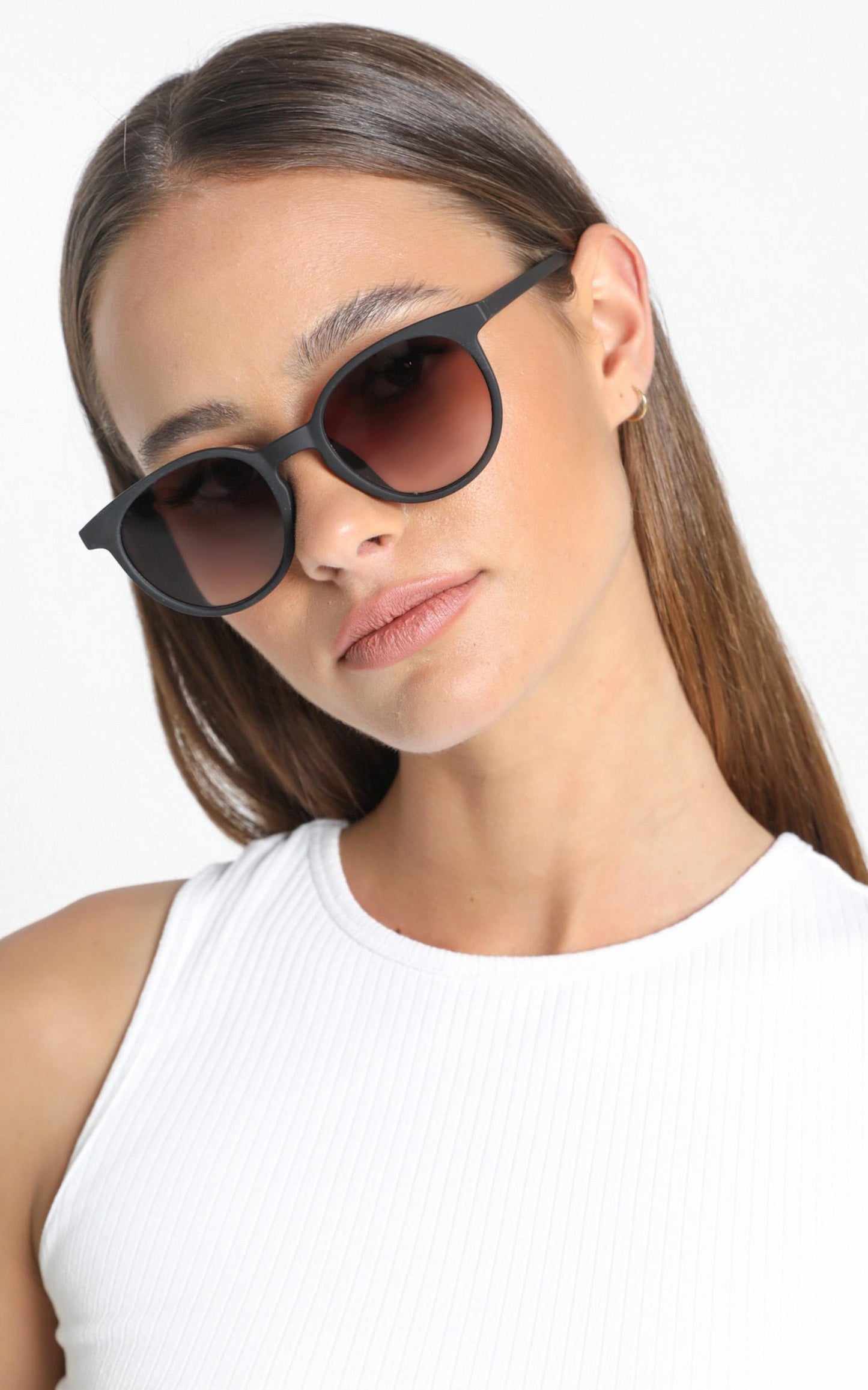 MinkPink - Beeze Sunglasses In Black Rubber