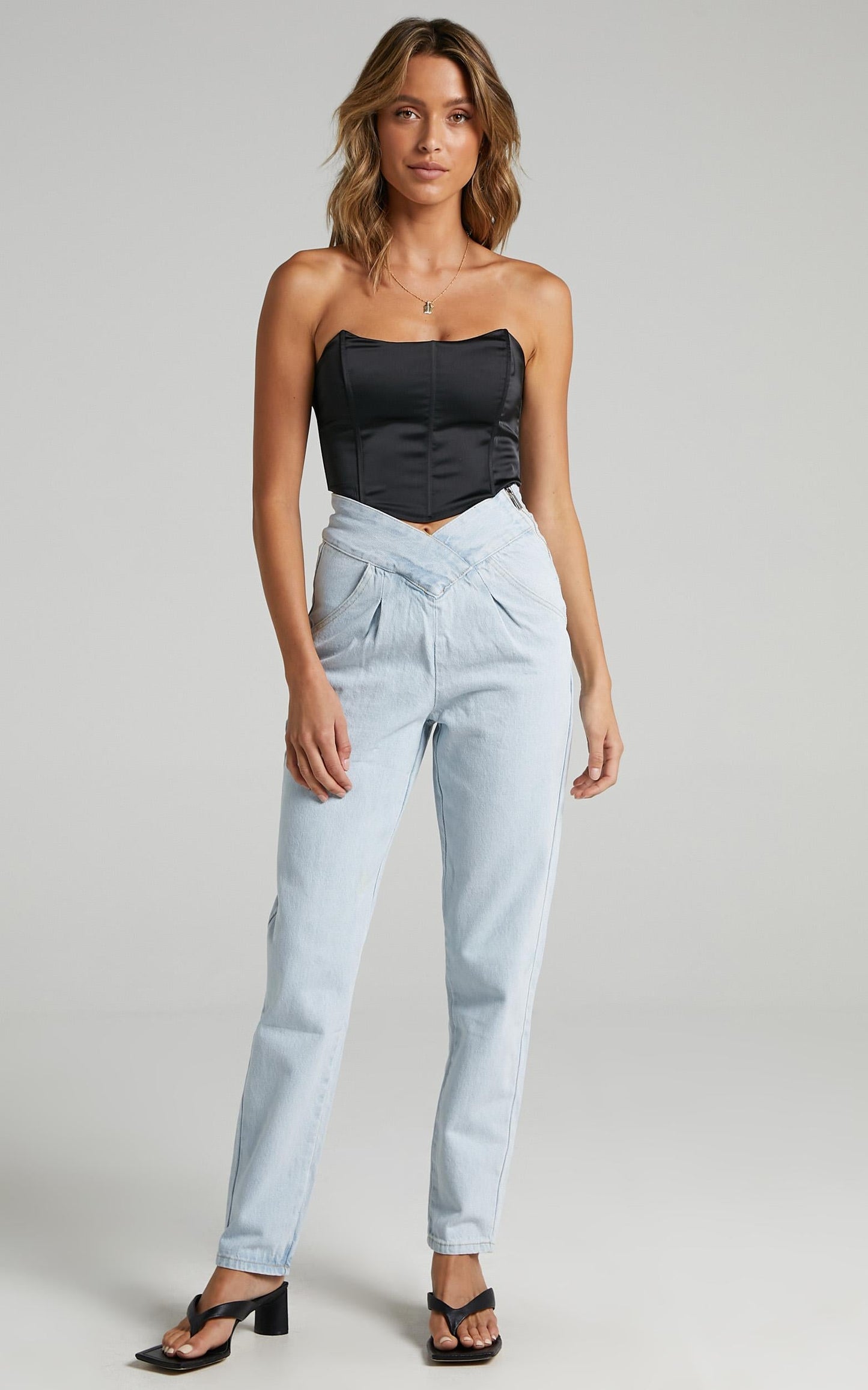 Neve Jean in Light Vintage Wash