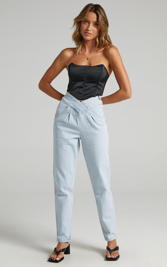 Neve Jean in Light Vintage Wash