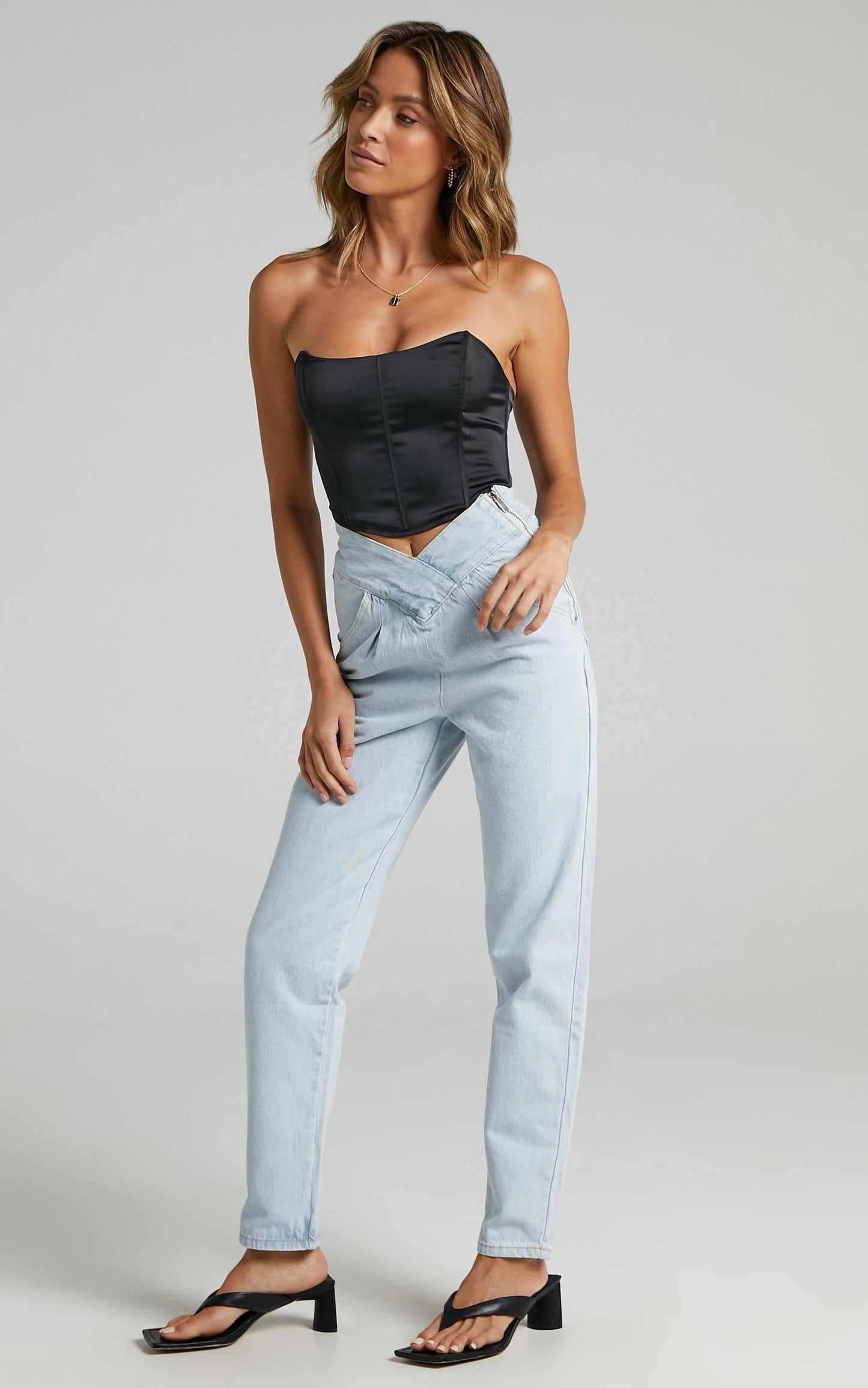 Neve Jean in Light Vintage Wash