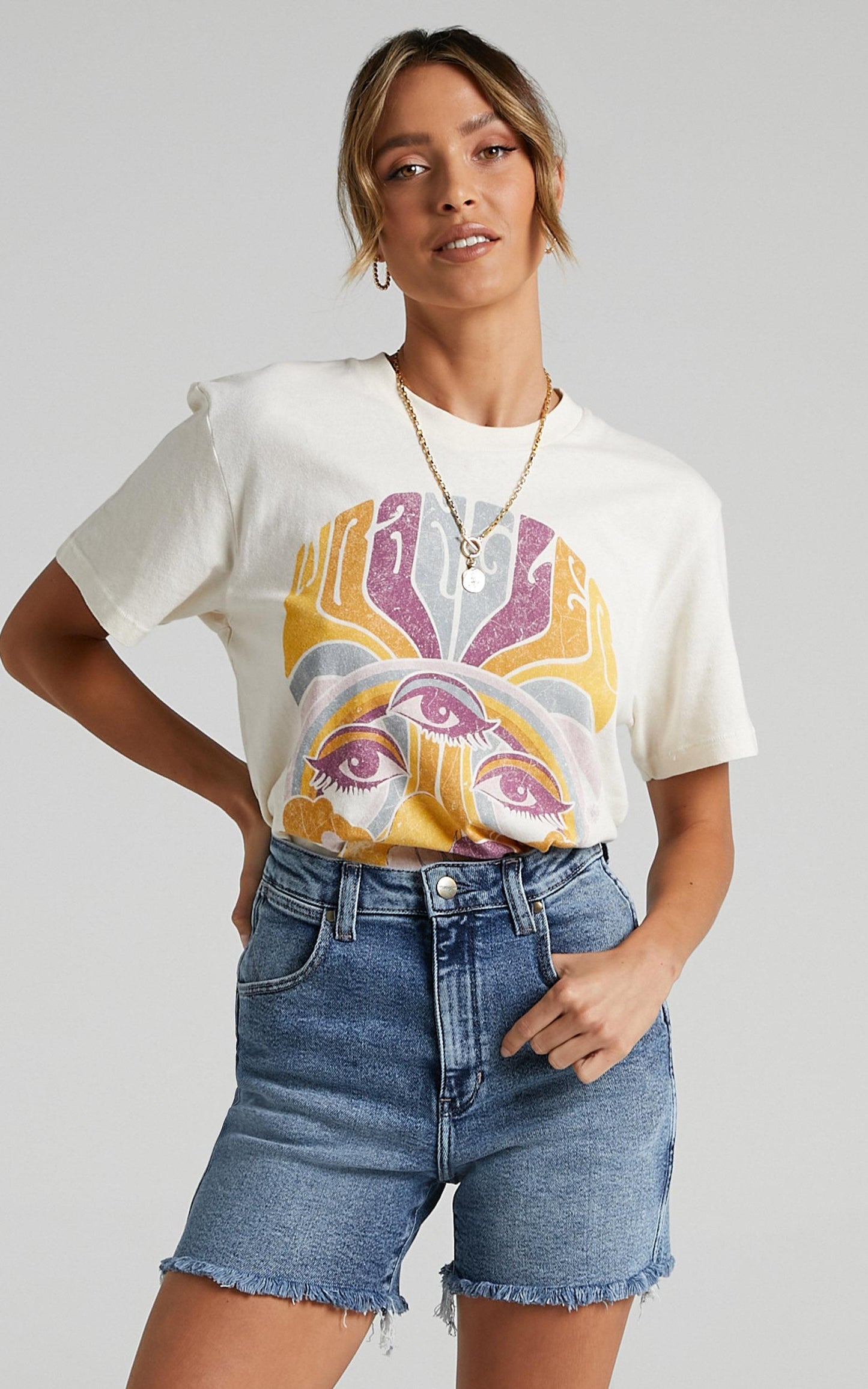 Wrangler - New Age Tee in Ecru
