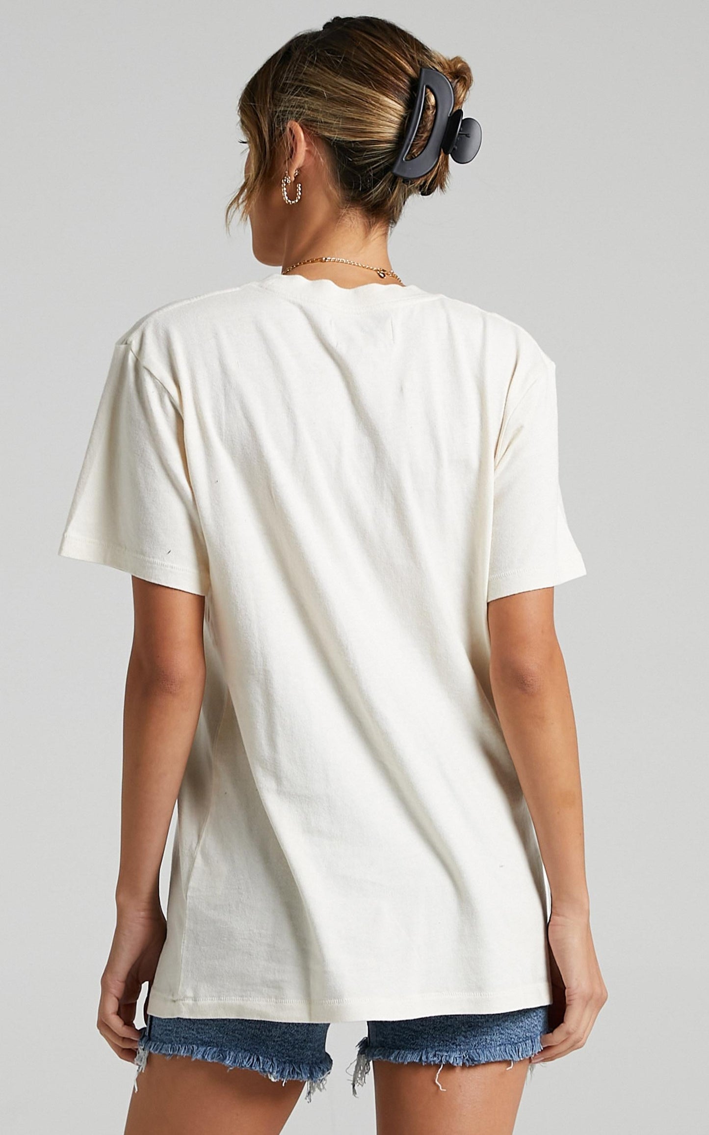 Wrangler - New Age Tee in Ecru
