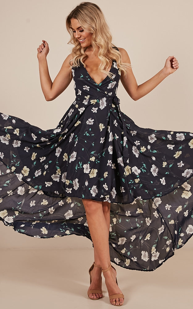Ocean Avenue Dress In Navy Floral