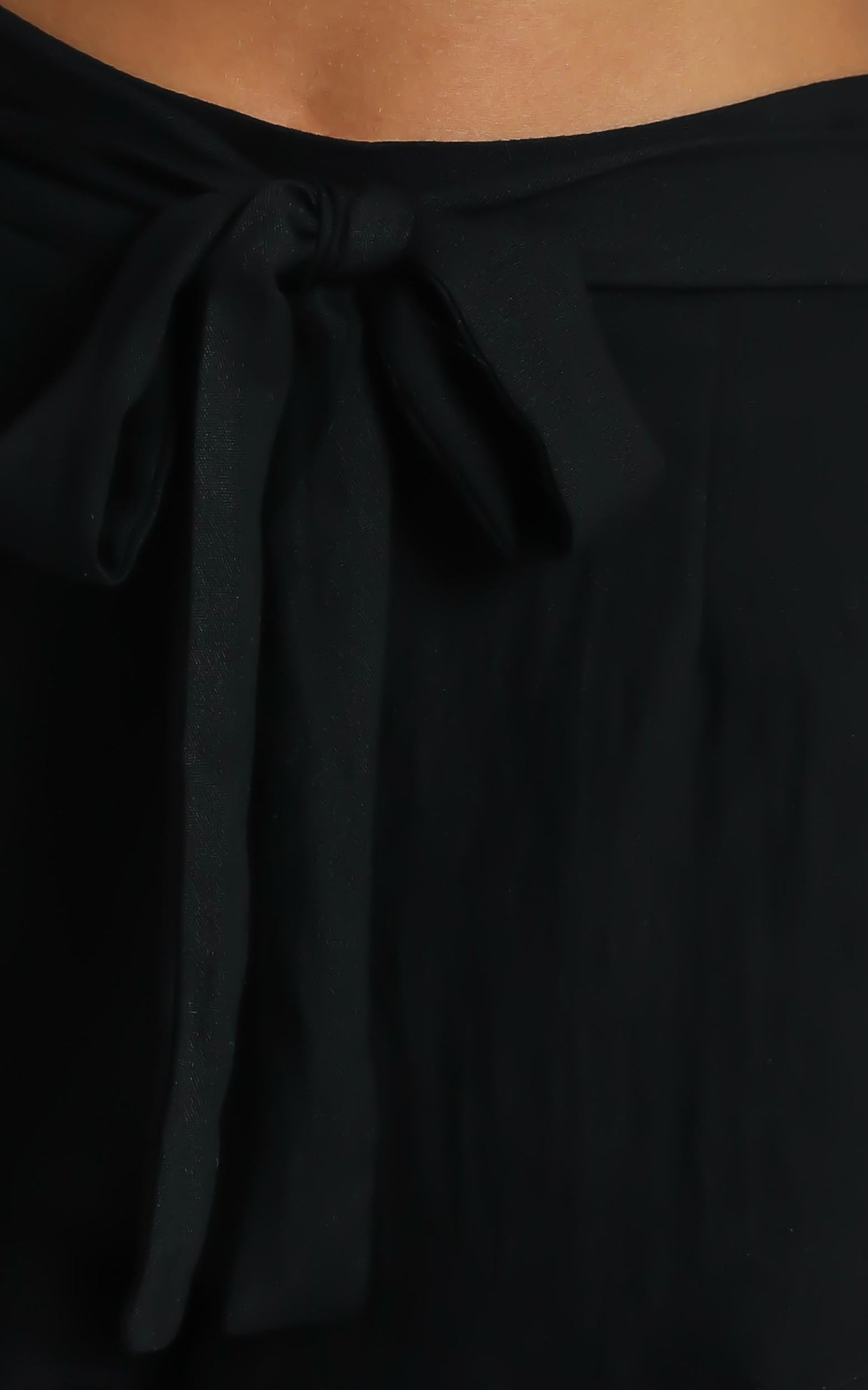 Pia Shorts in Black