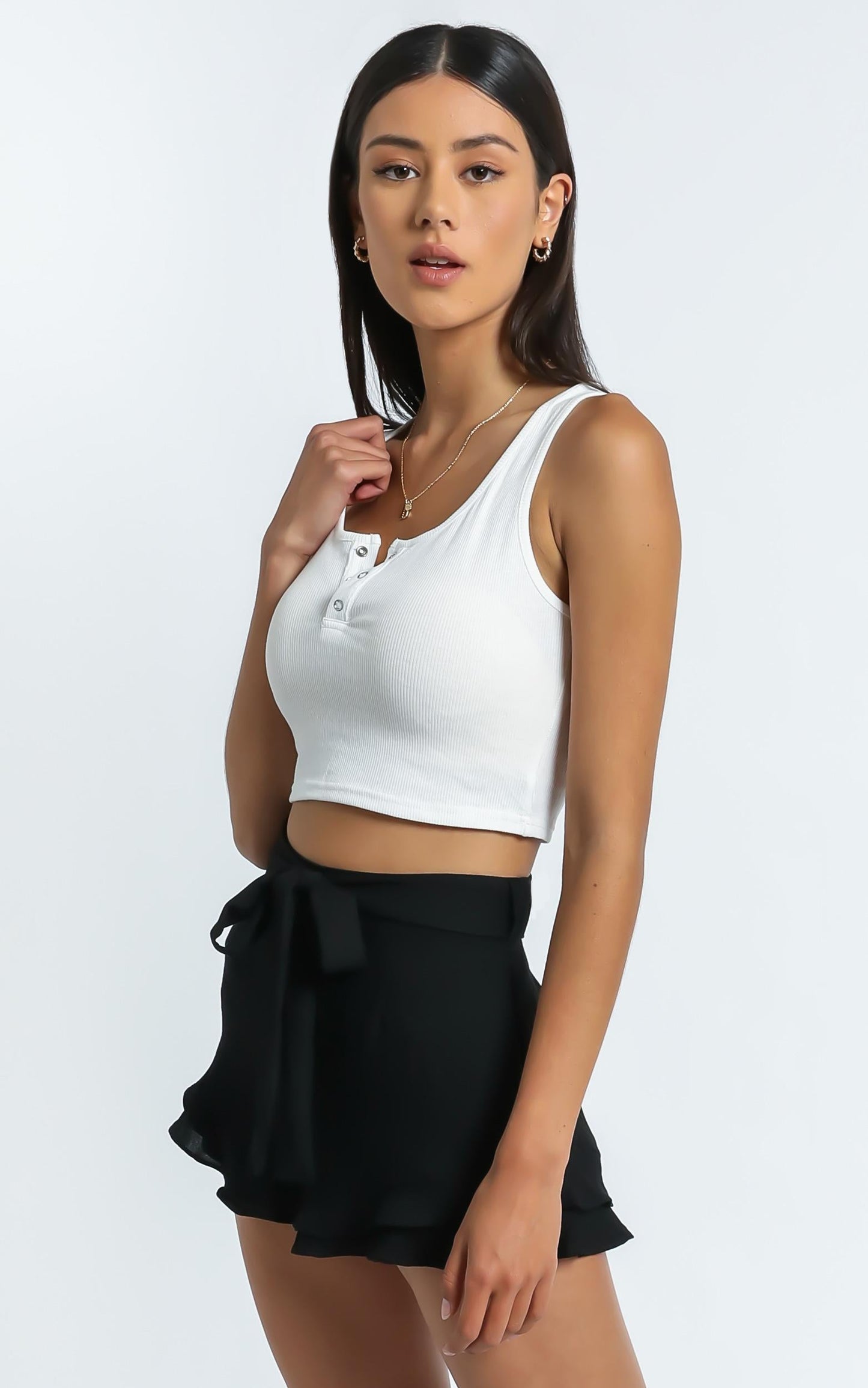Pia Shorts in Black