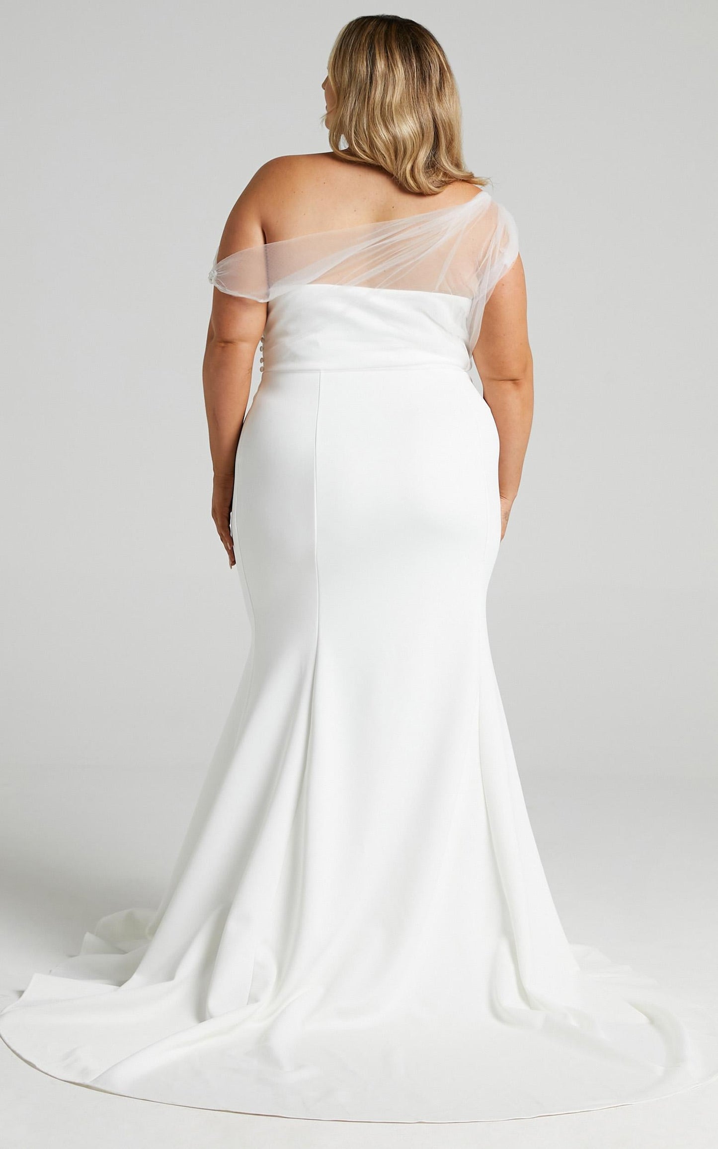 Put A Ring On It Gown - Asymmetric Mesh Shoulder Mermaid Gown in White