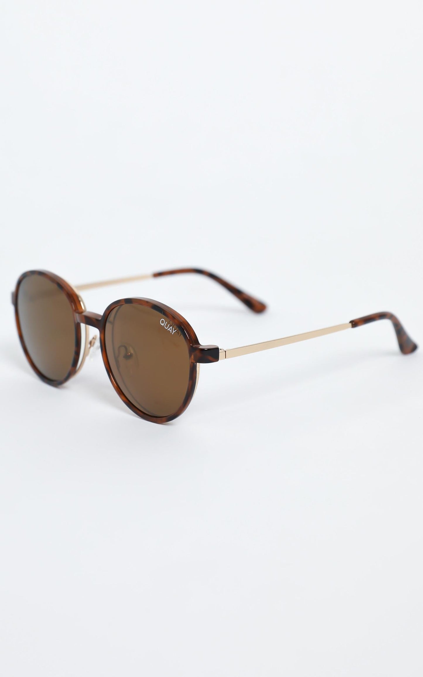 Quay - I See You Clip On Sunglasses in Tort/Brown