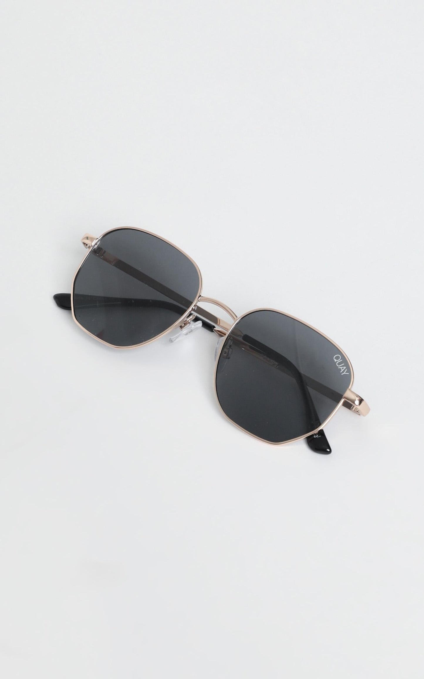 Quay - Big Time Sunglasses In Gold