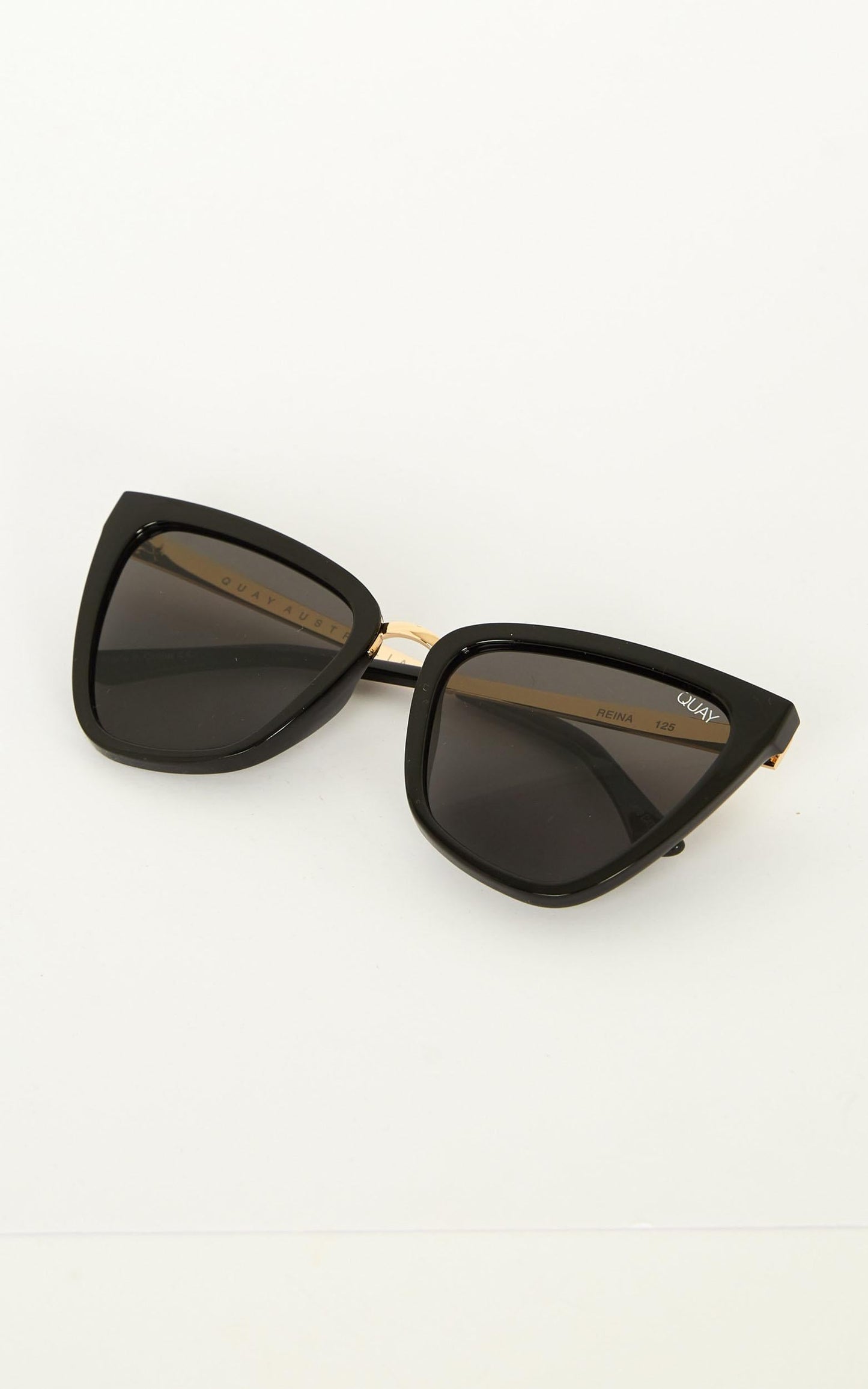 Quay - Reina Sunglasses In Black