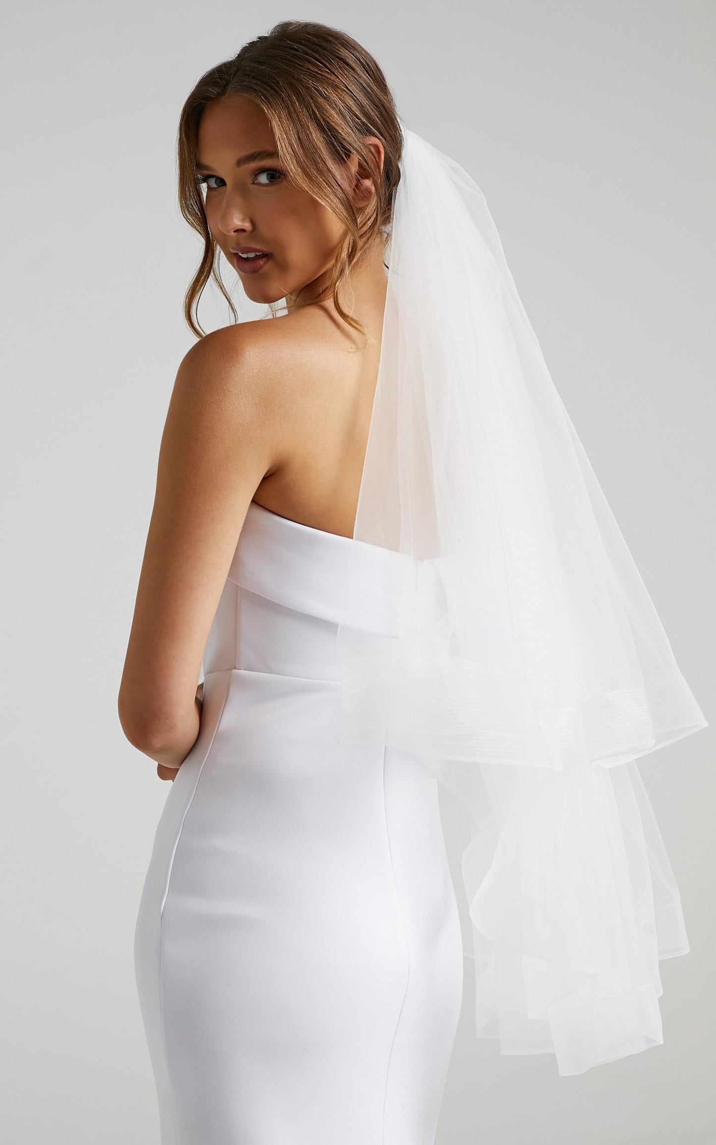 Magic Moment Veil in White