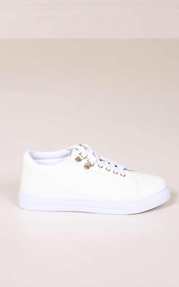 Qupid - Reba In White