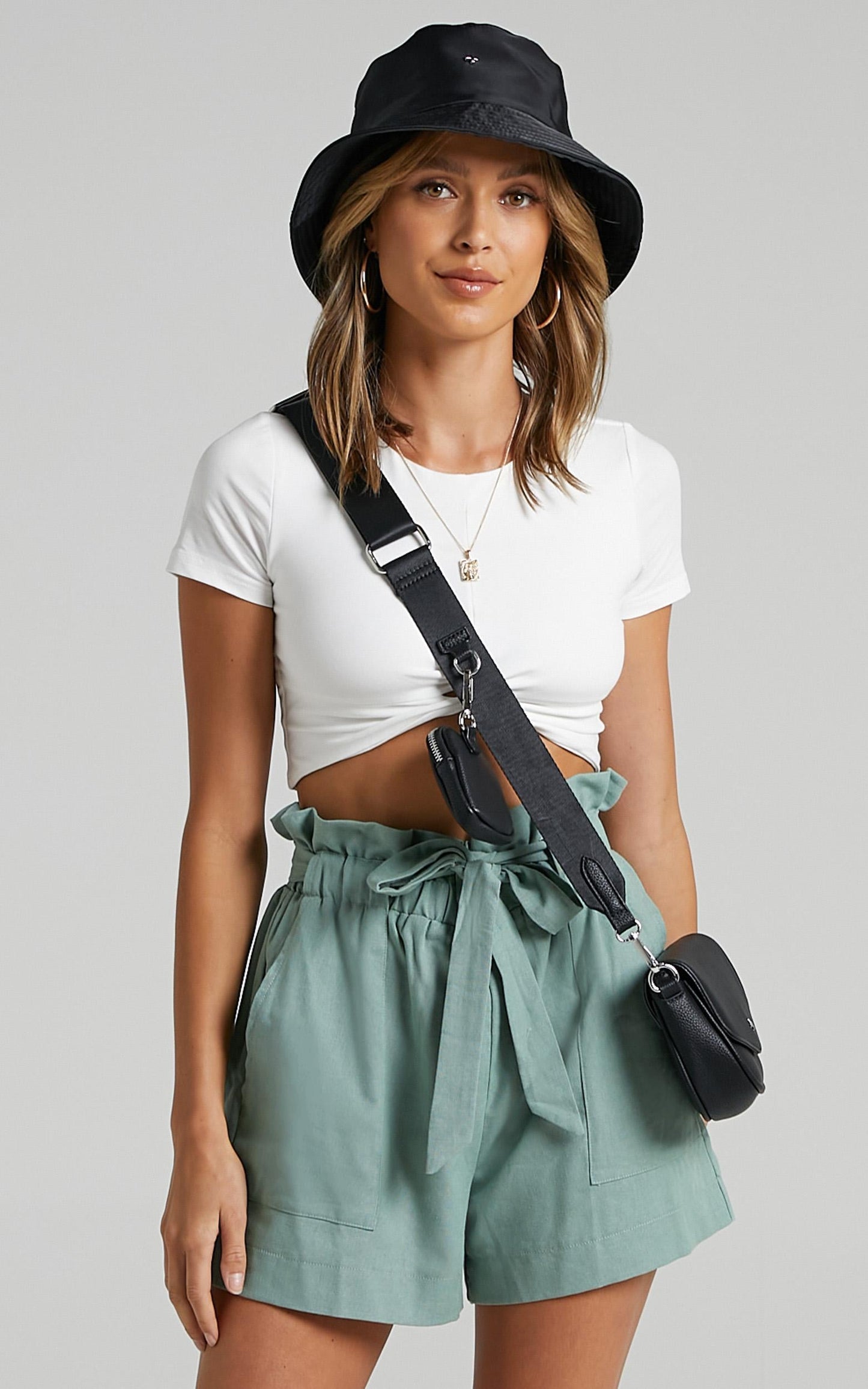 All Rounder Shorts In Sage Linen Look